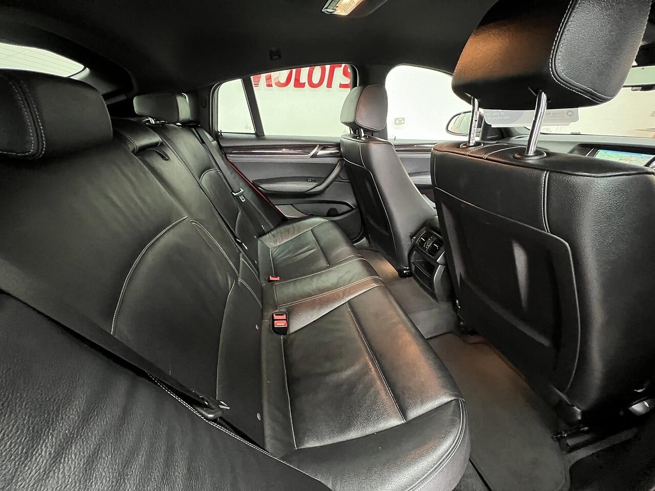 BMW X4 view 16