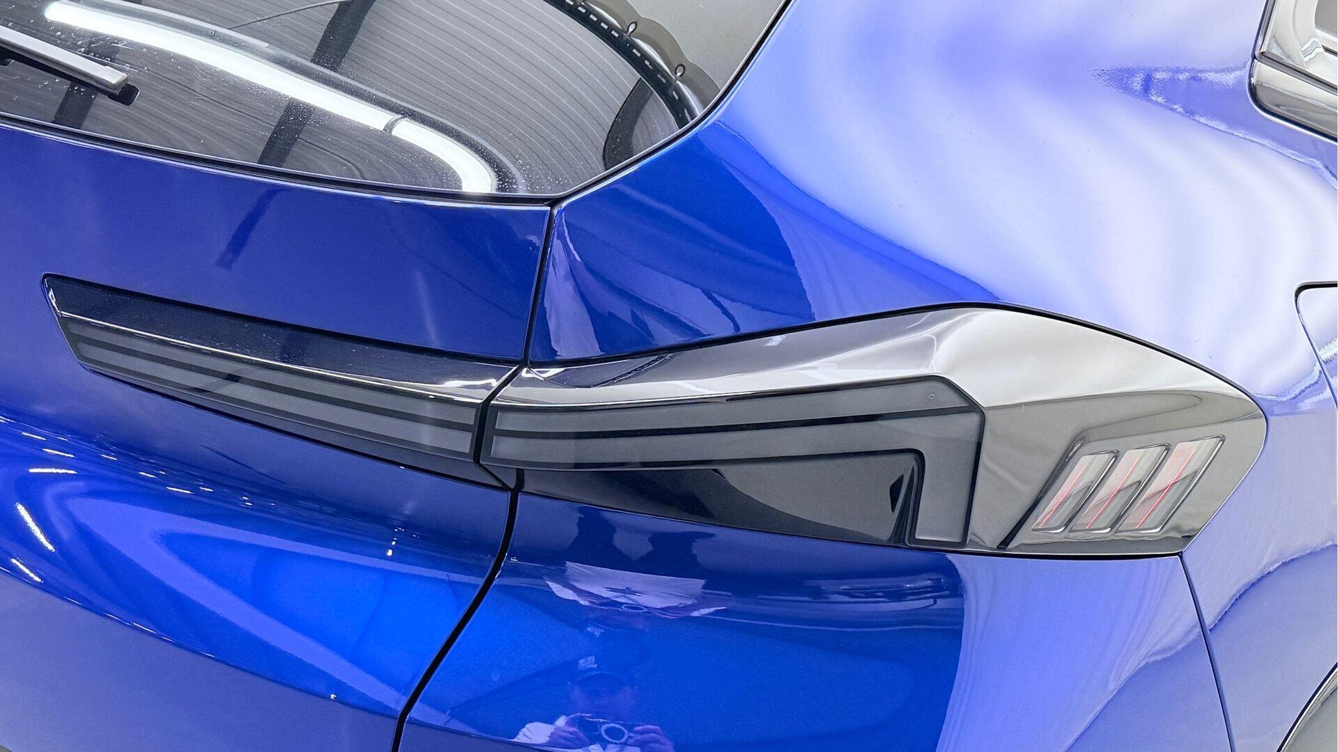 BMW XM view 22