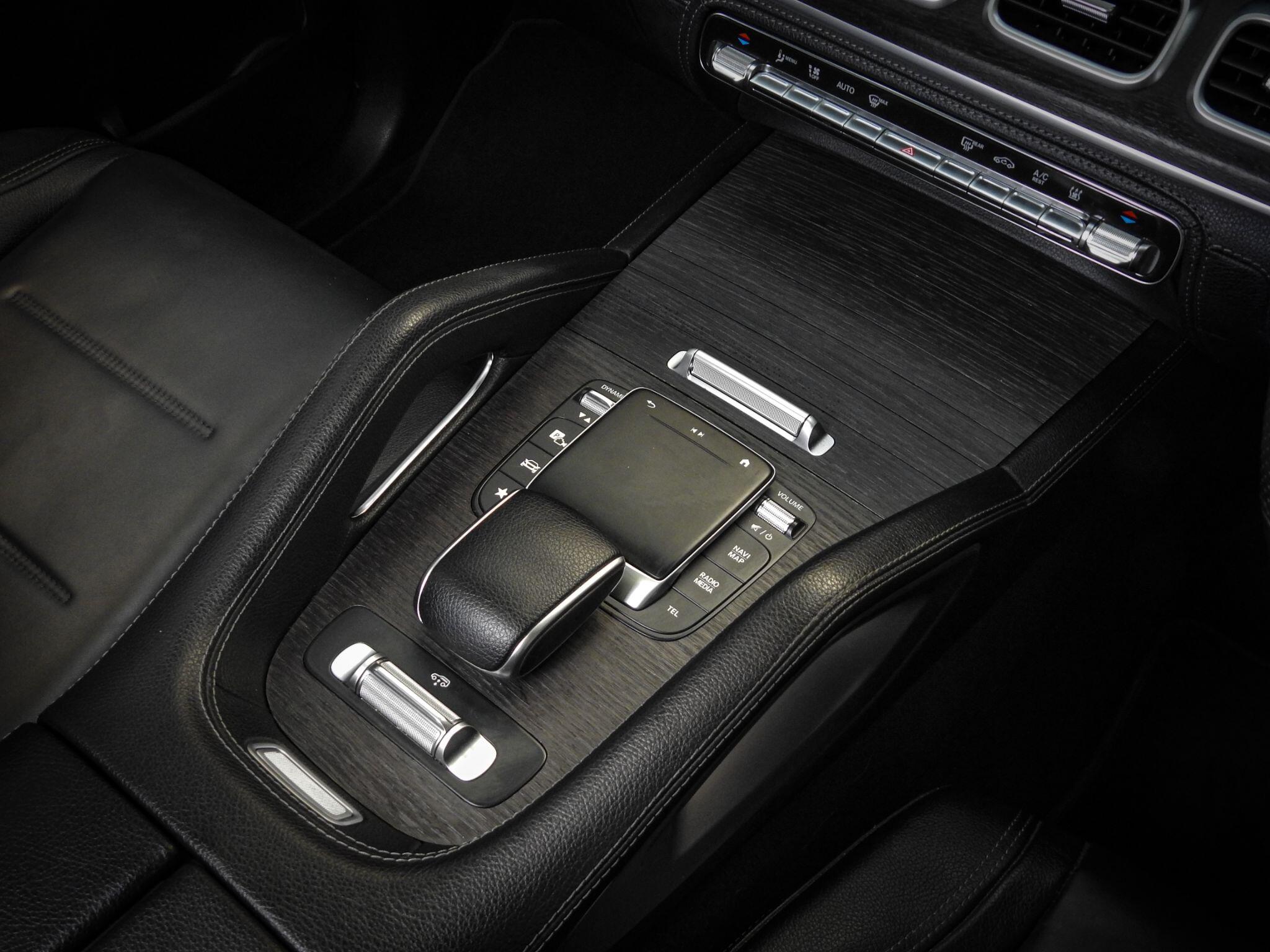 Mercedes-Benz Gle view 33