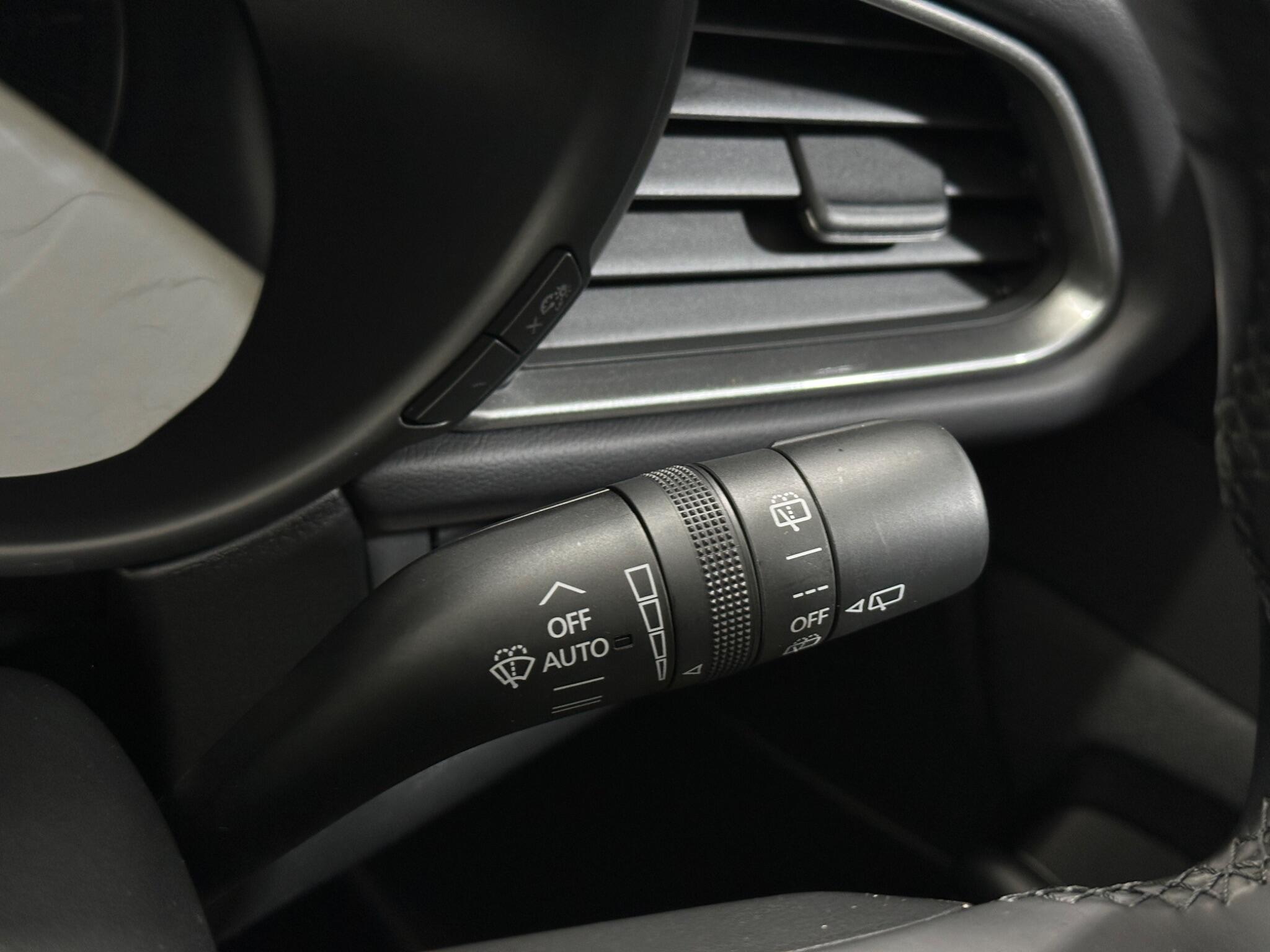 Mazda E-Skyactiv view 17