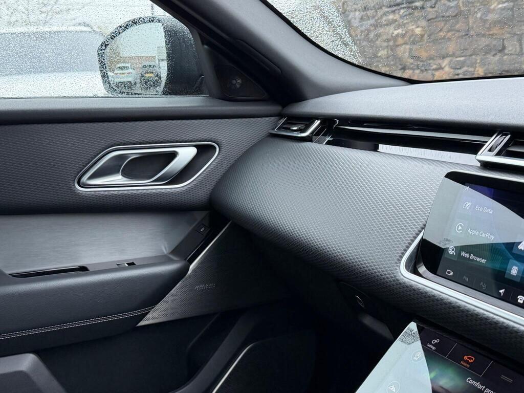 Land Rover Range Rover Velar view 48