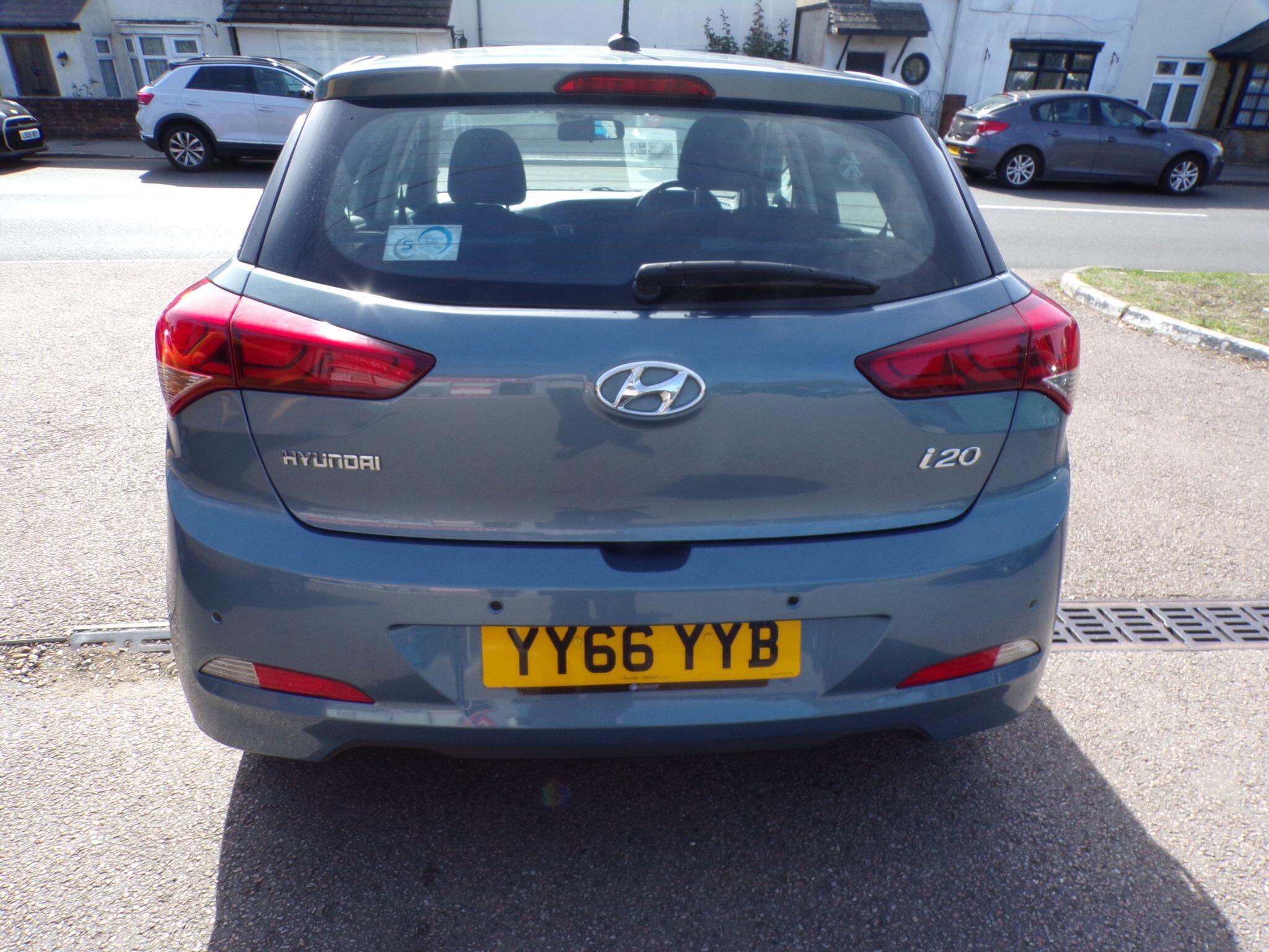 Hyundai I20 view 7
