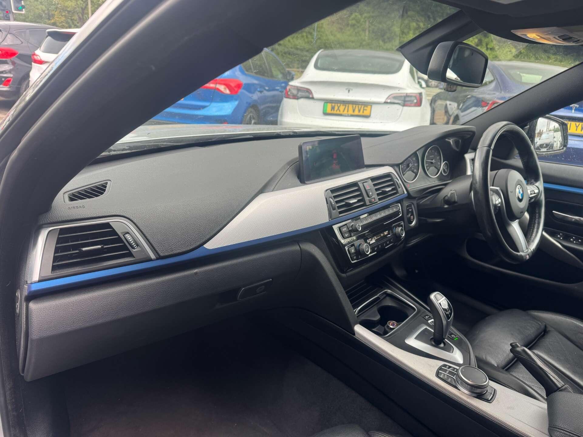 BMW 4 Series view 17