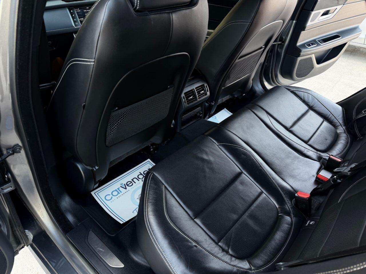 Jaguar XF view 12