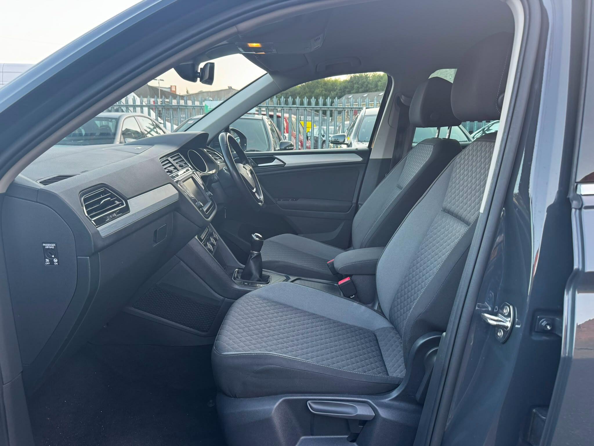 Volkswagen Tiguan view 31