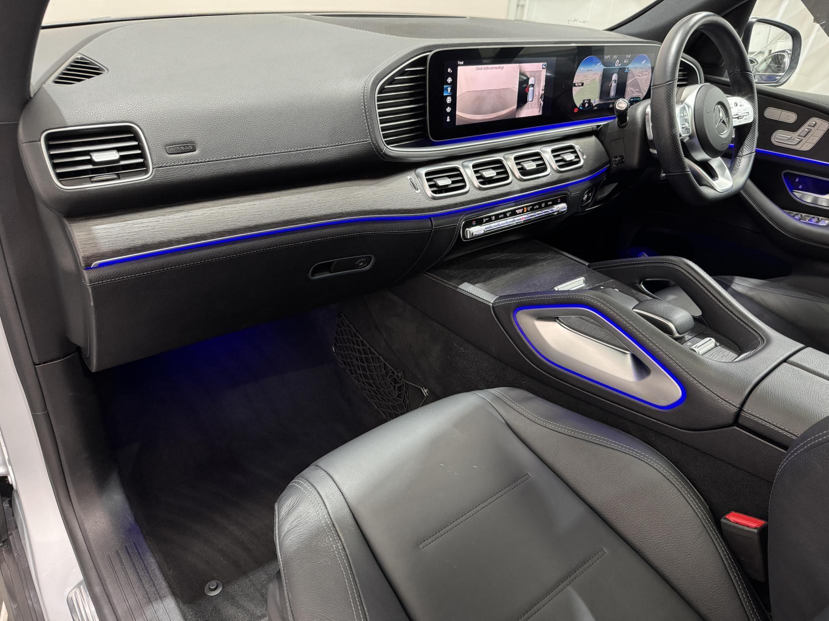 Mercedes-Benz Gle view 67