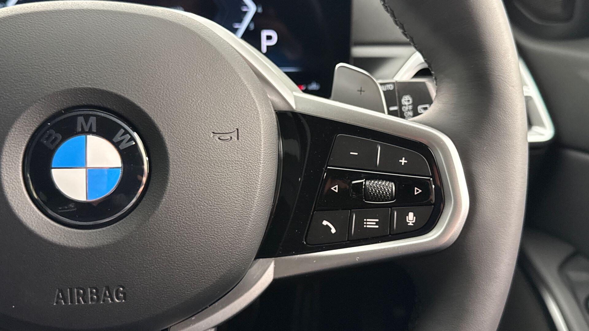 BMW 3 Series view 19