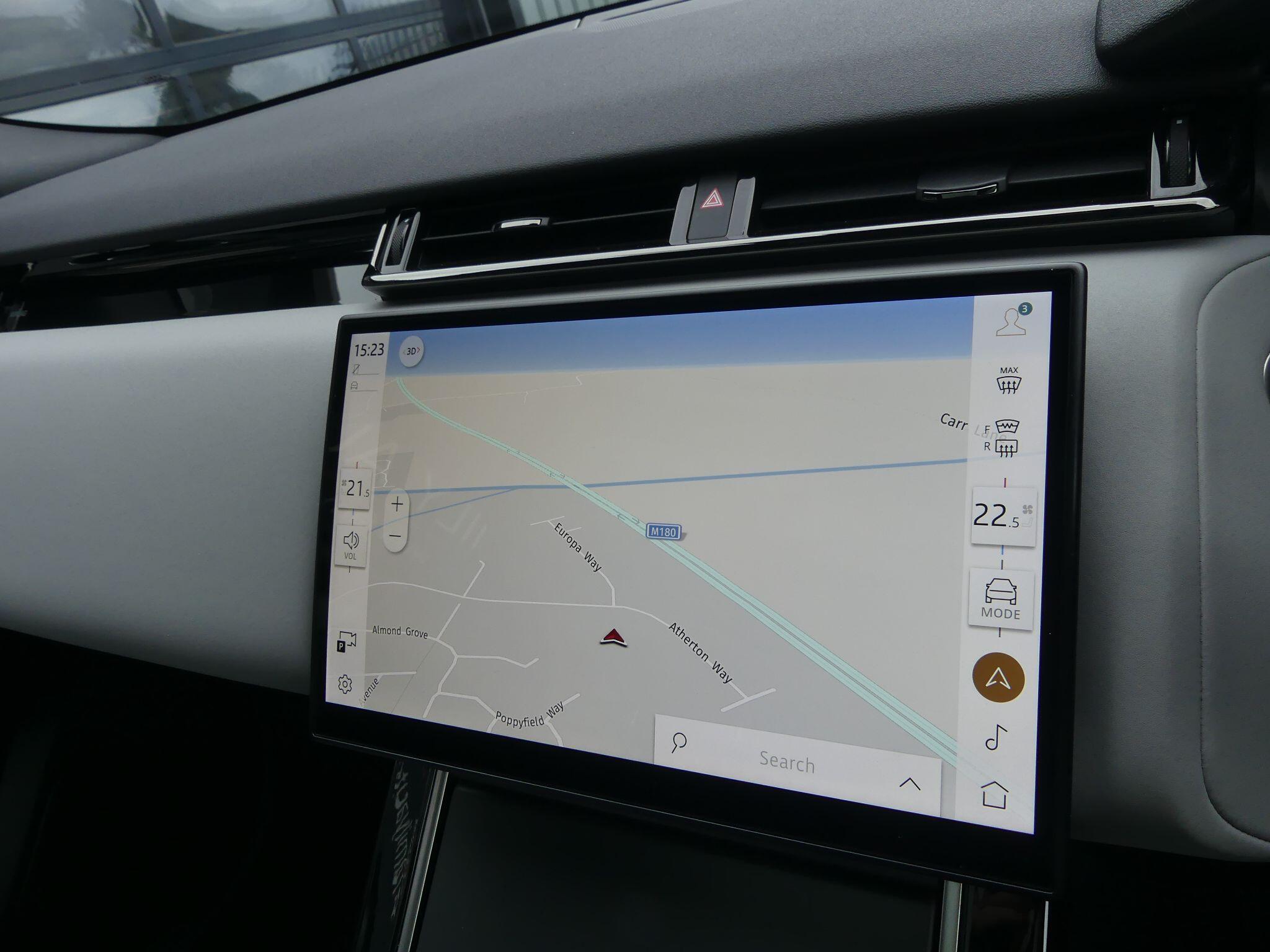 Land Rover Range Rover Velar view 22
