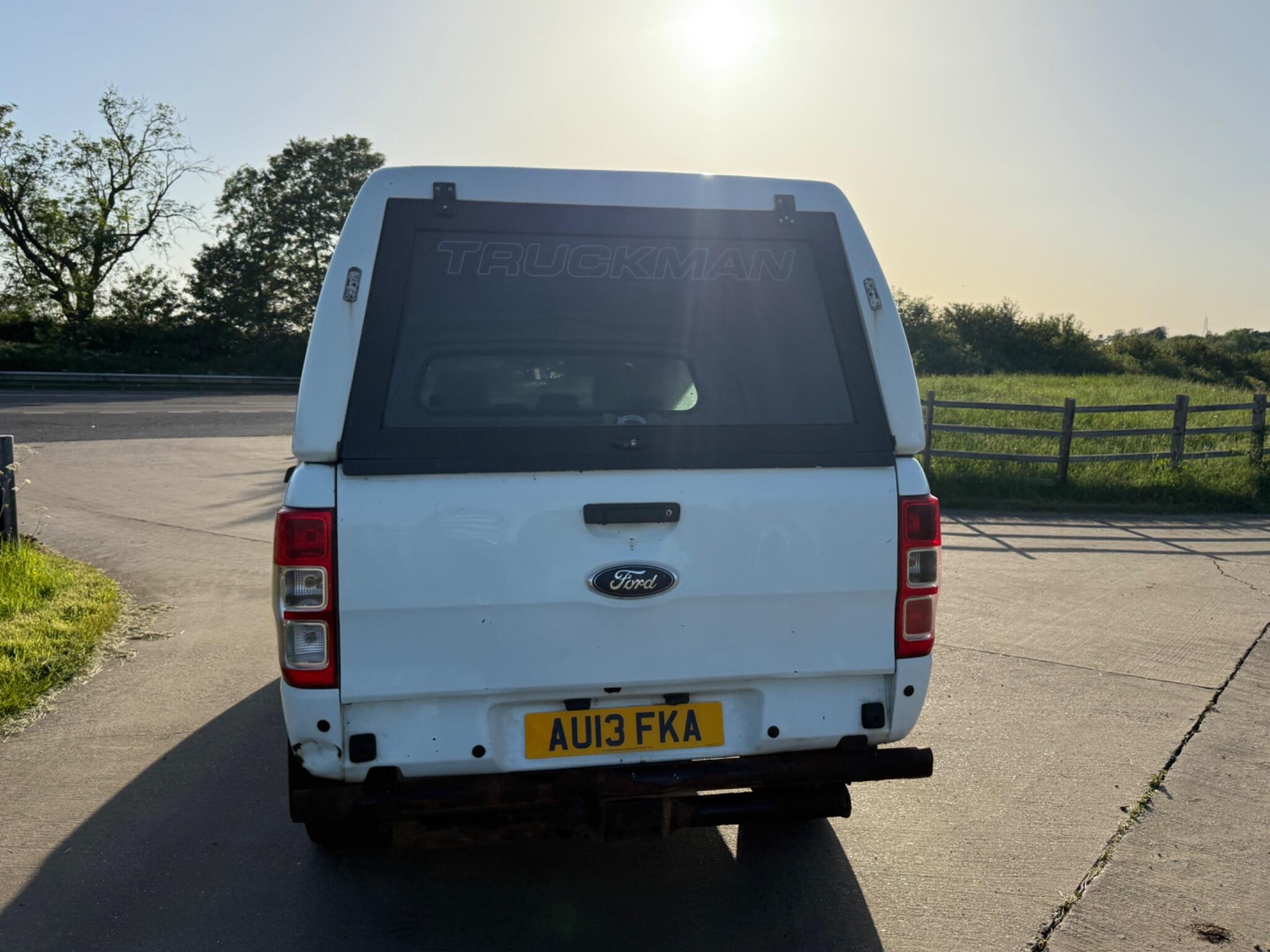 Ford Ranger 2.2 TDCi XL Super Cab Pickup 4WD Euro 5 4dr — photo 12 of 98