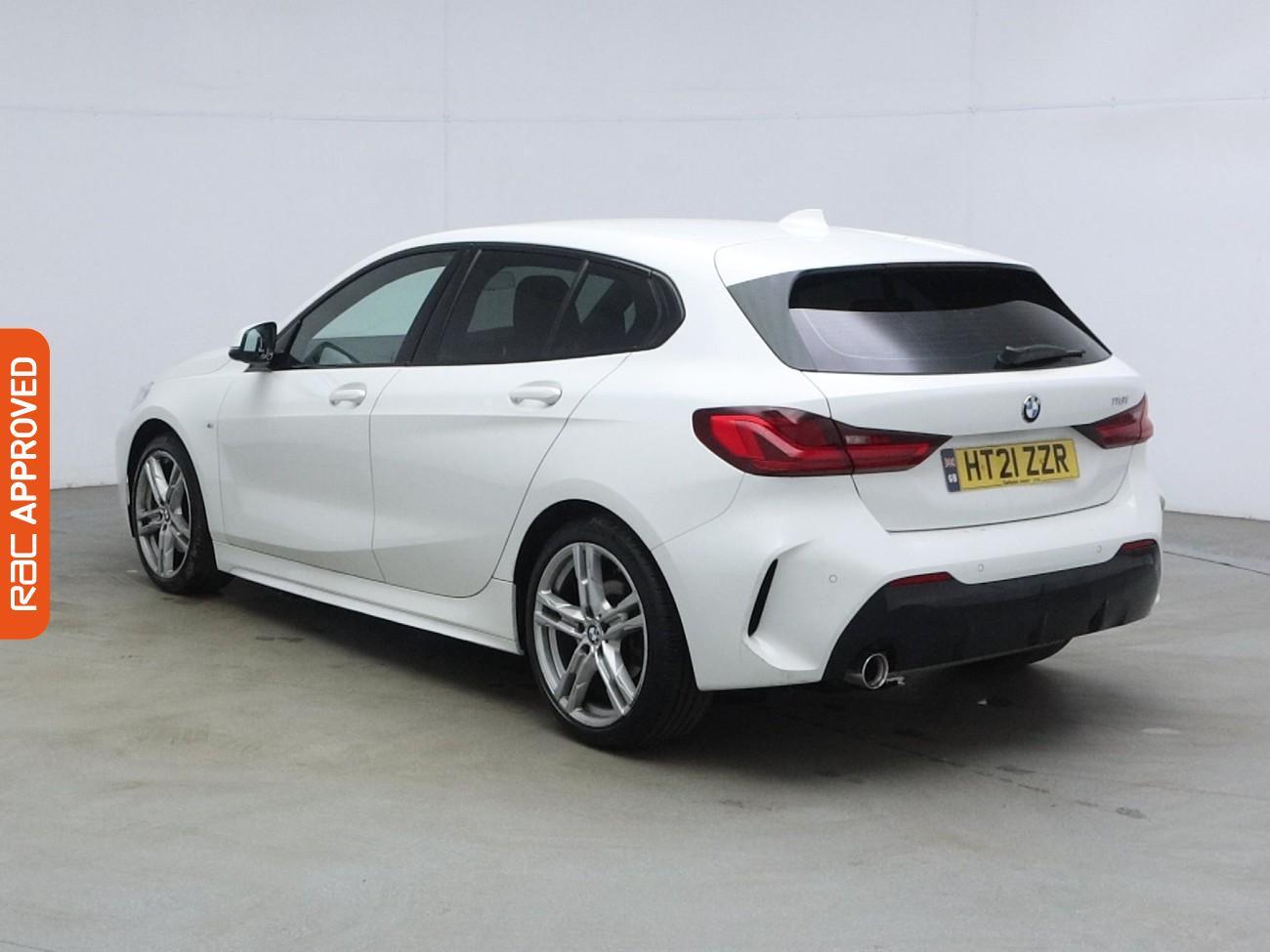 BMW 1 Series view 4