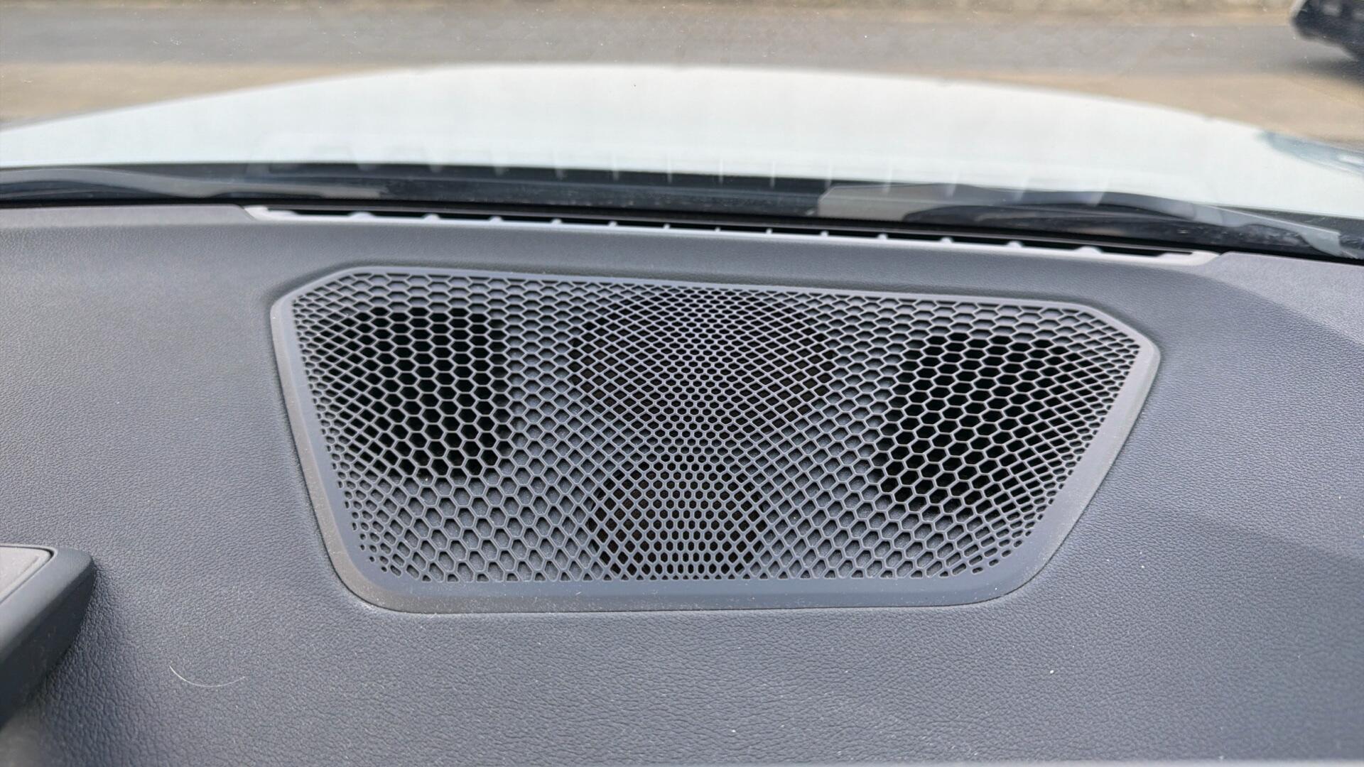 BMW 2 Series view 55