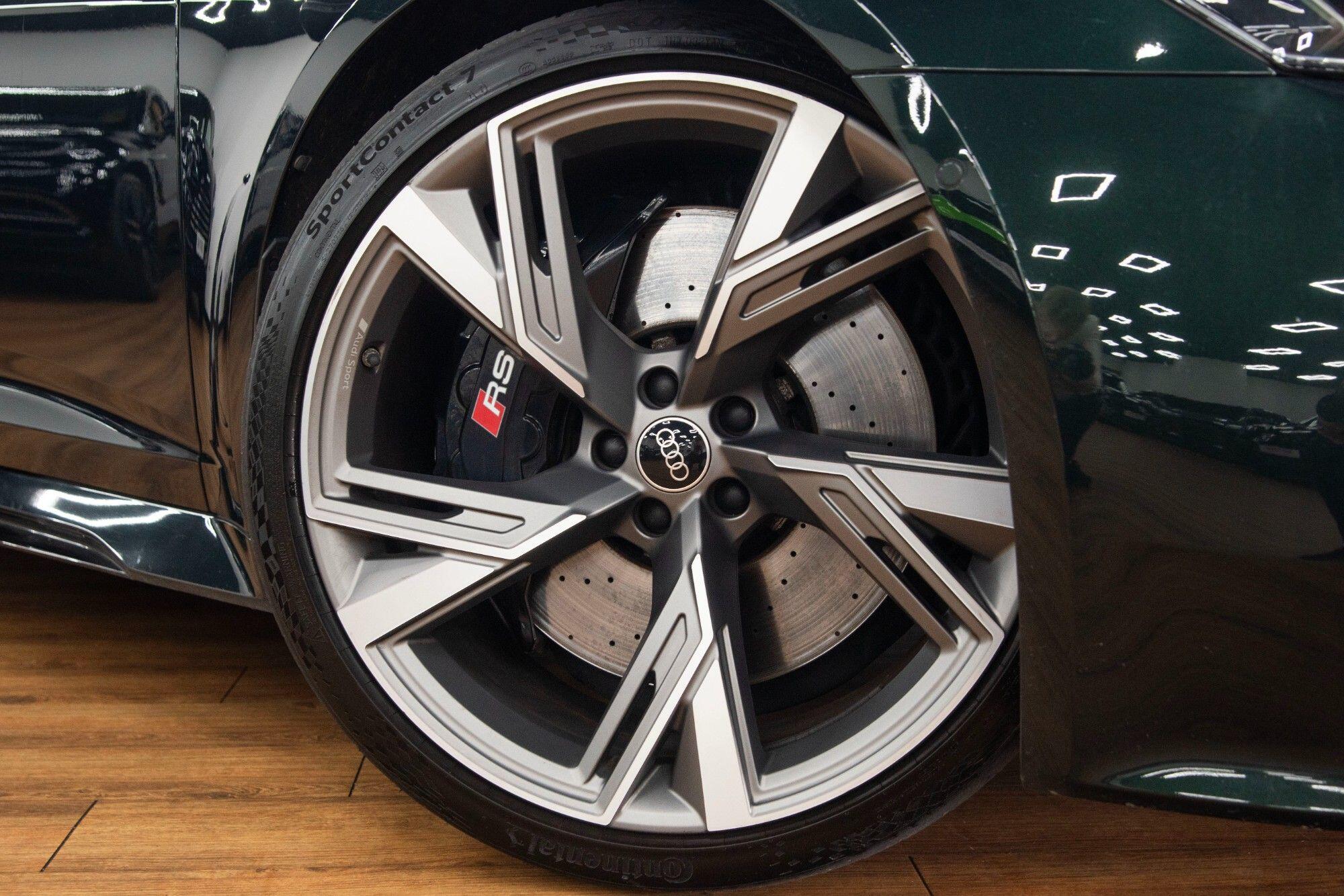 Audi RS6 view 6