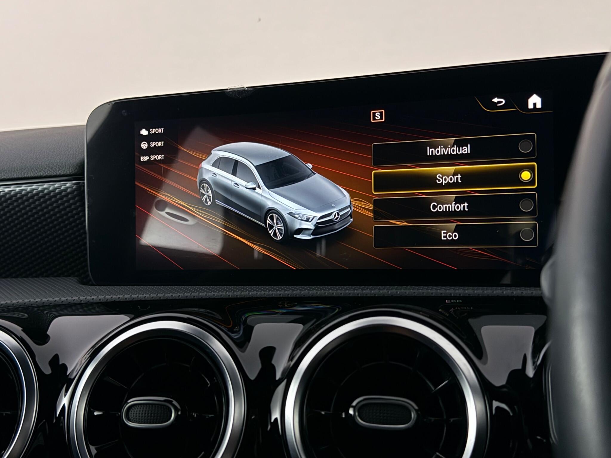 Mercedes-Benz A-Class view 27