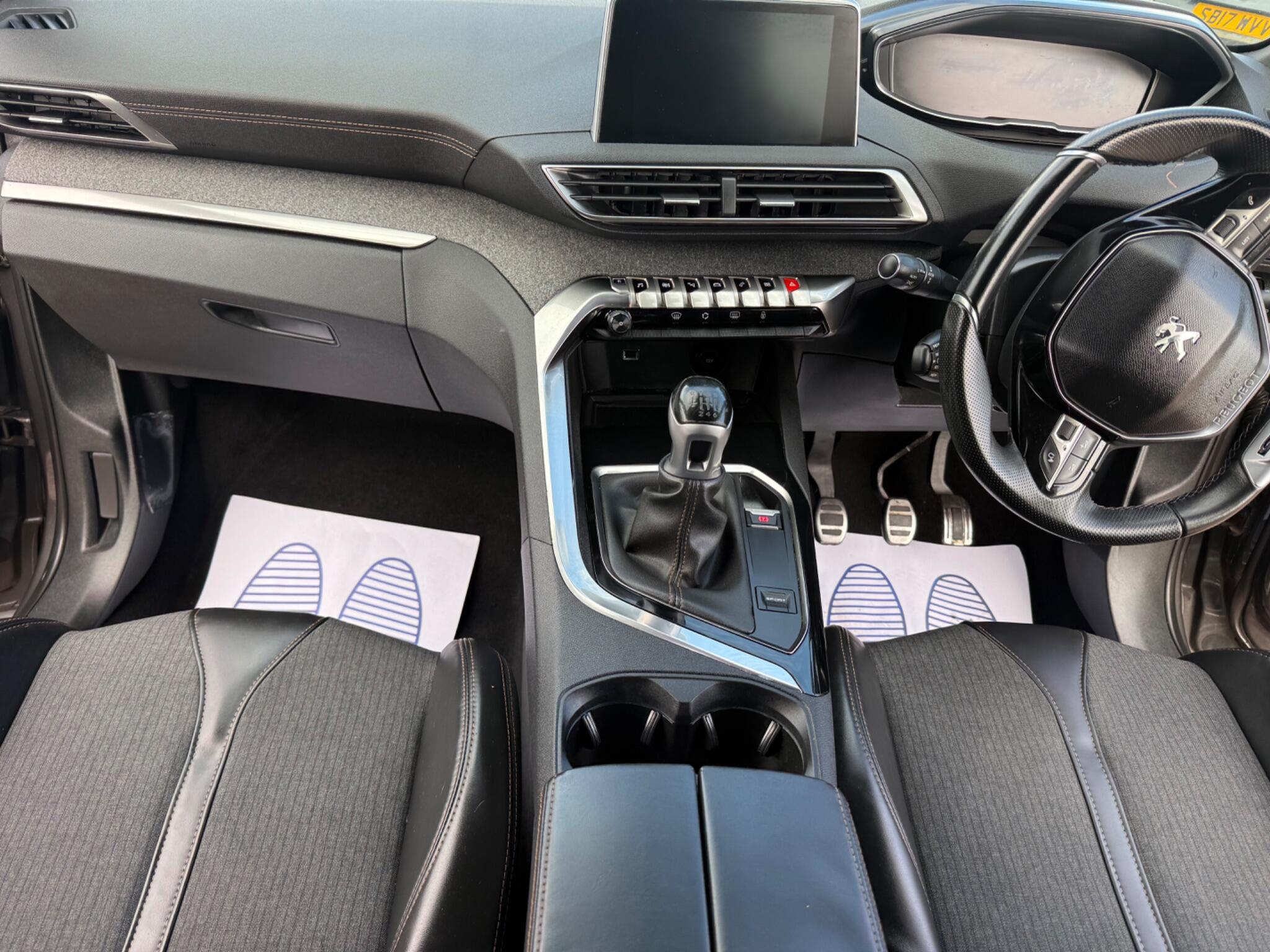 Peugeot 3008 view 25