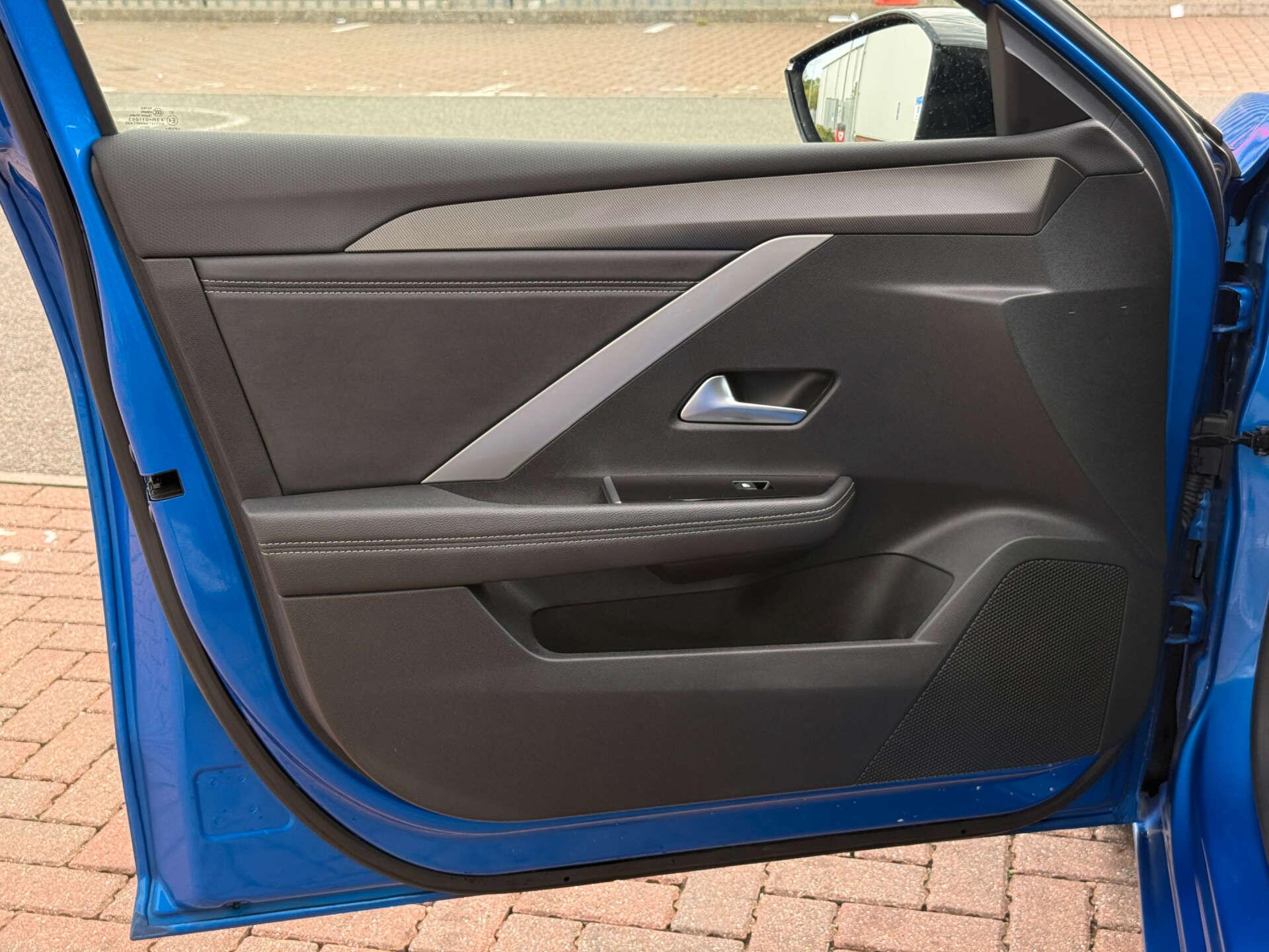 Vauxhall Astra view 41