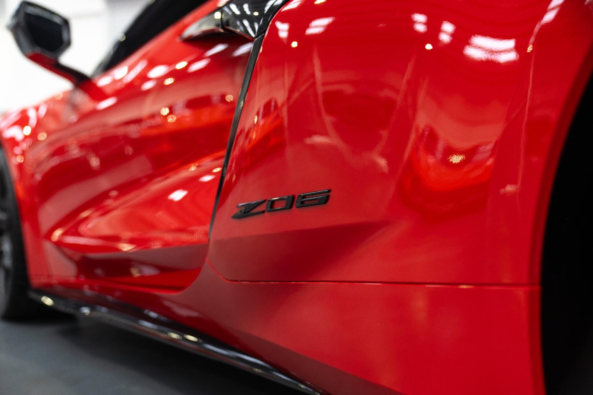 Chevrolet Corvette view 26
