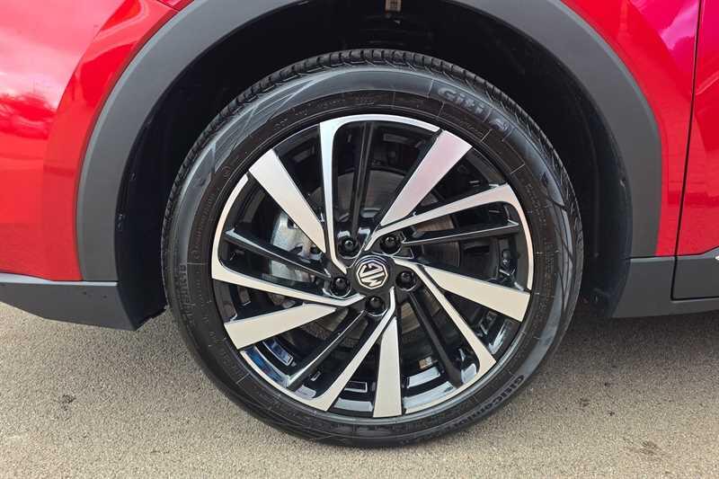 MG ZS view 40