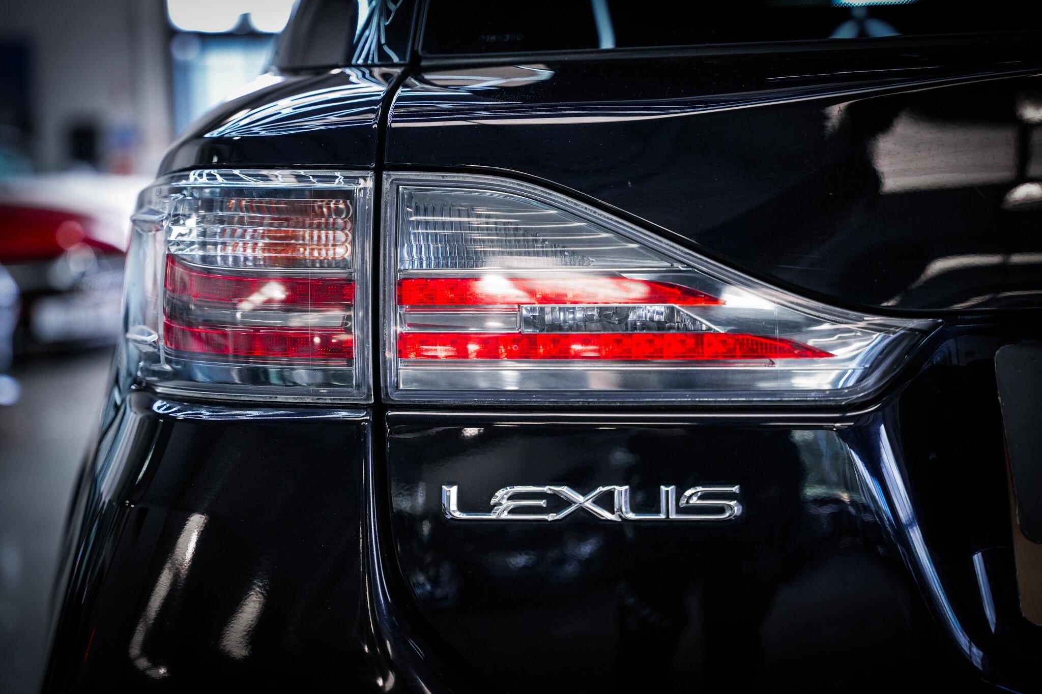 Lexus CT view 36