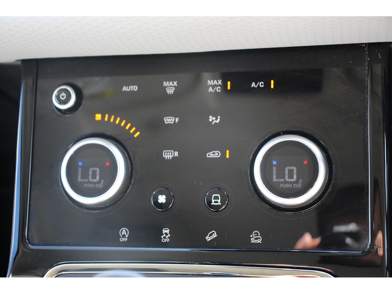 Land Rover Range Rover Evoque view 25