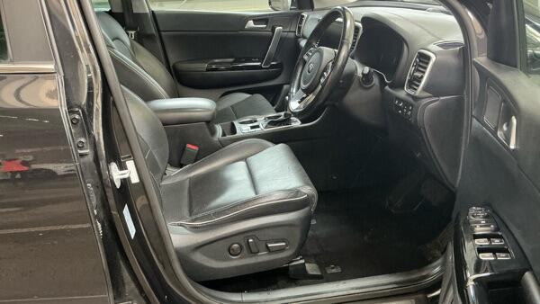 Kia Sportage view 2