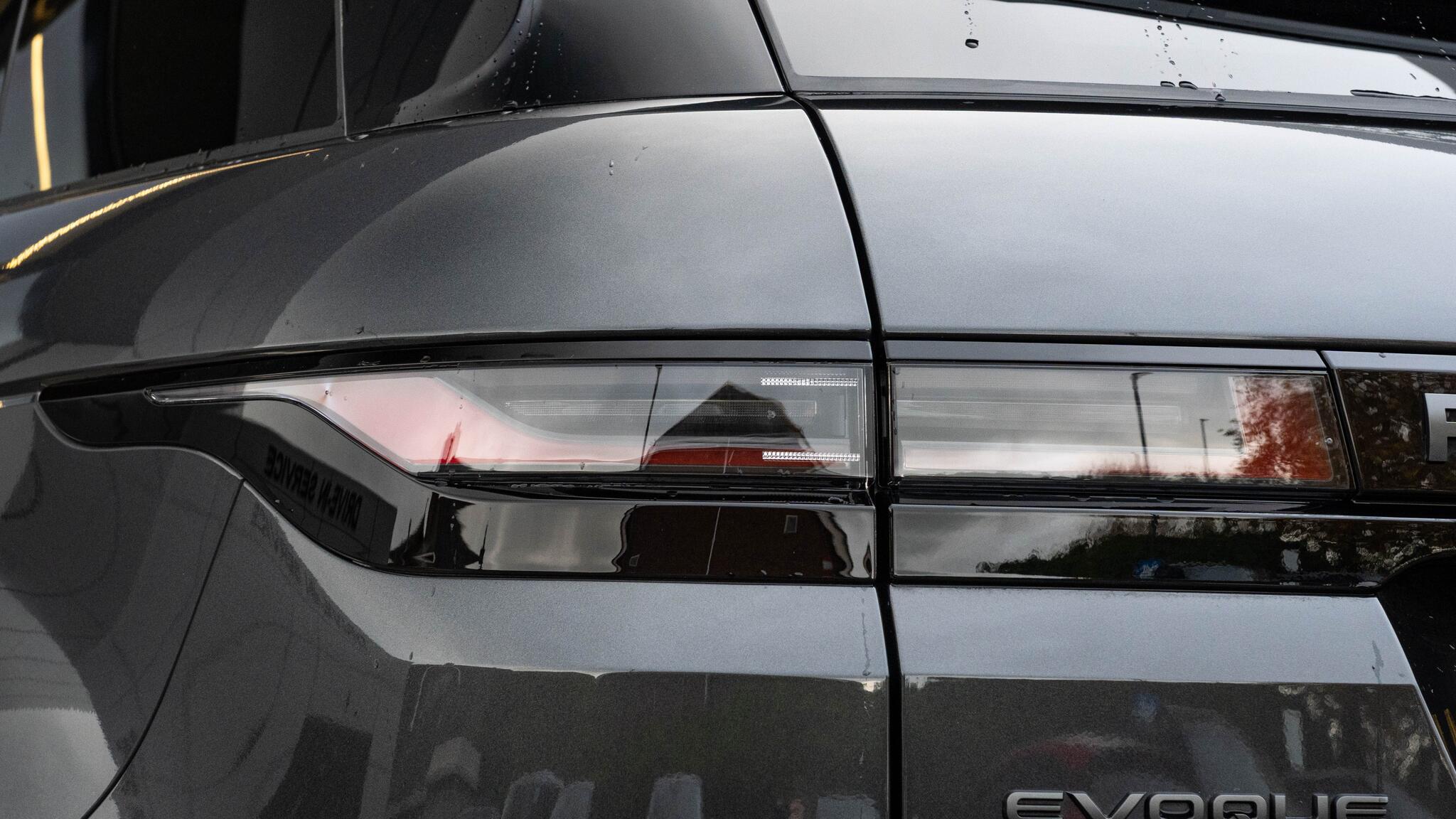 Land Rover Range Rover Evoque view 19