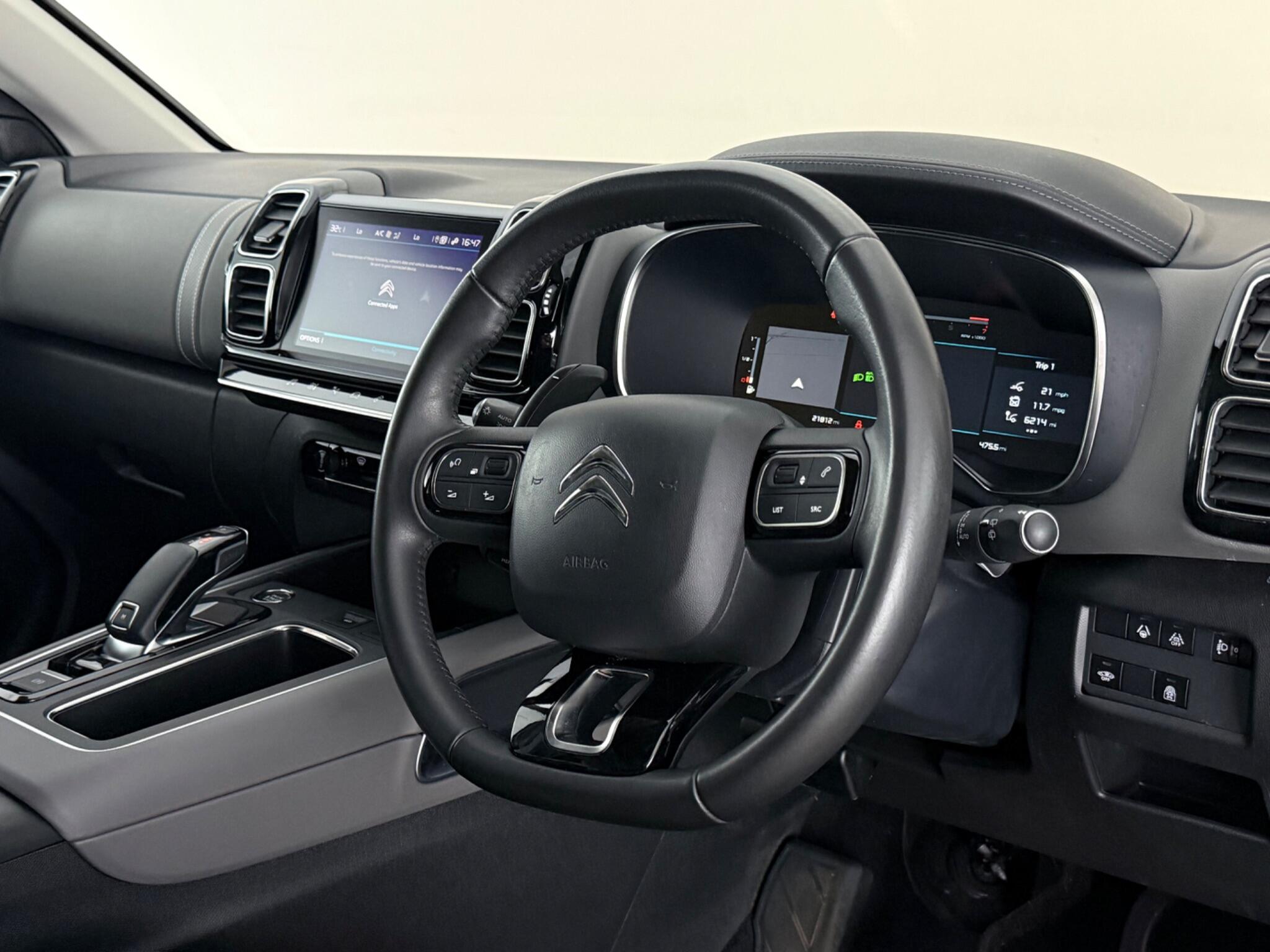 Citroen C5 Aircross view 3