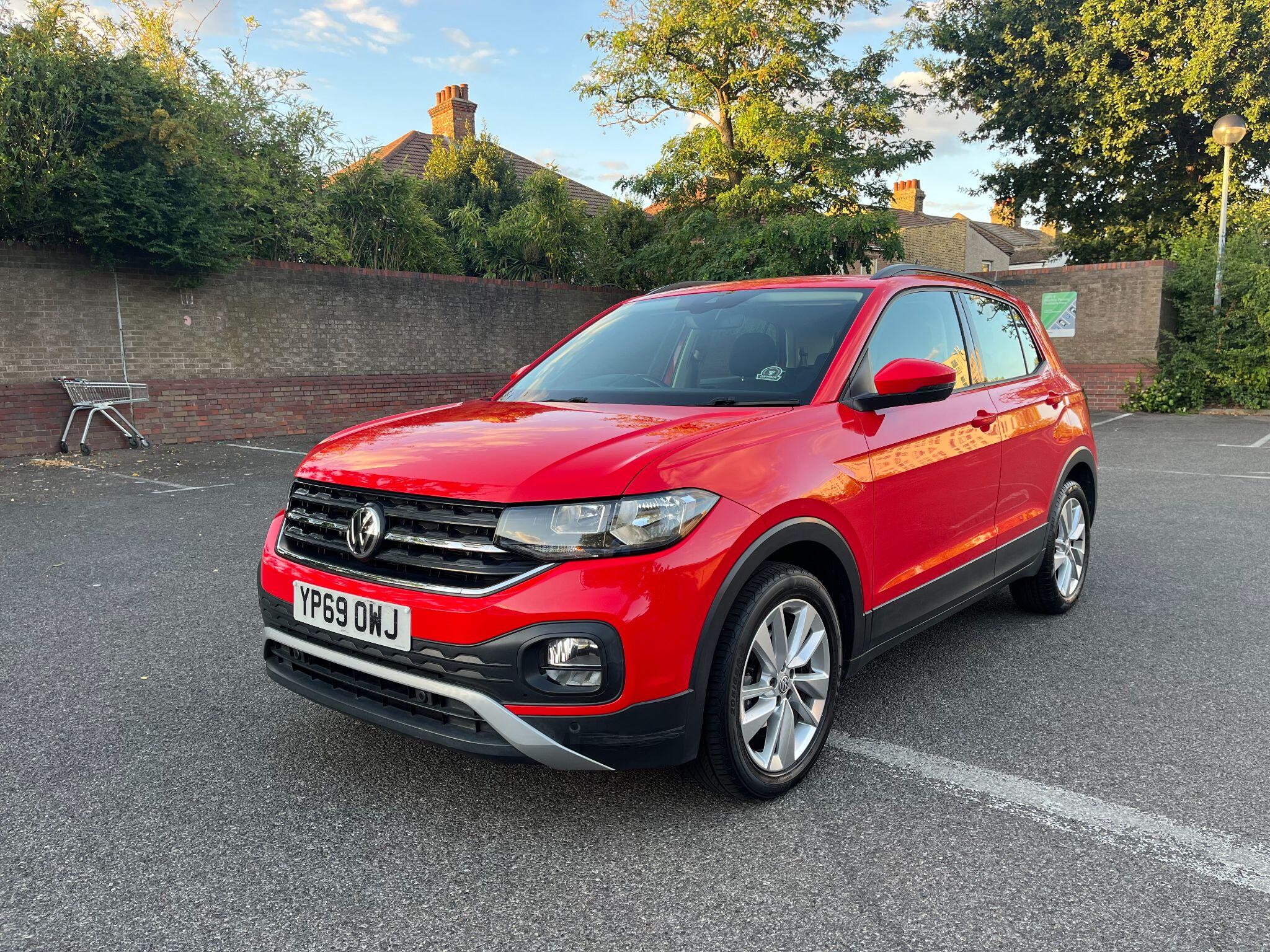 Volkswagen T-Cross view 3
