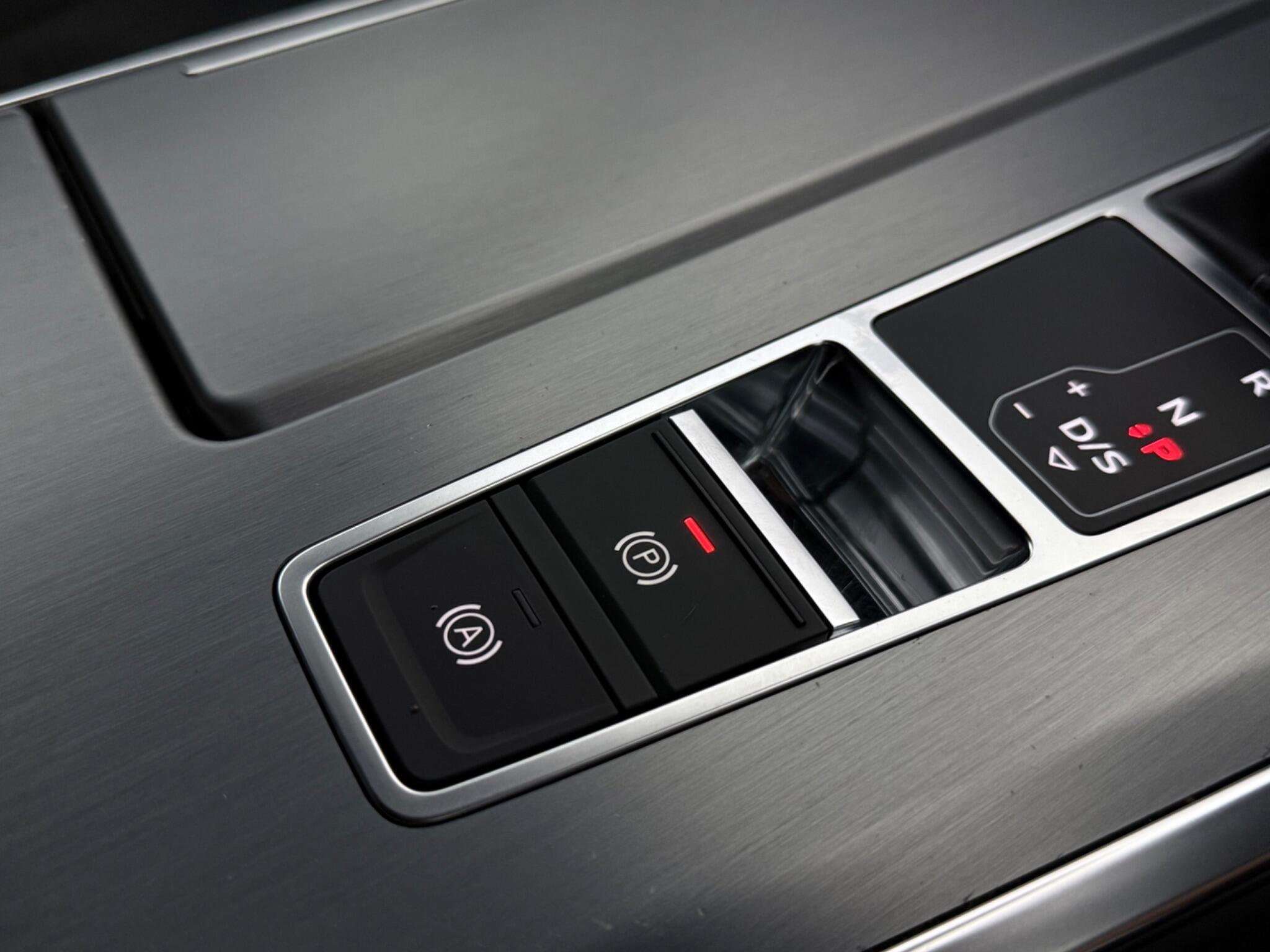 Audi A6 view 23
