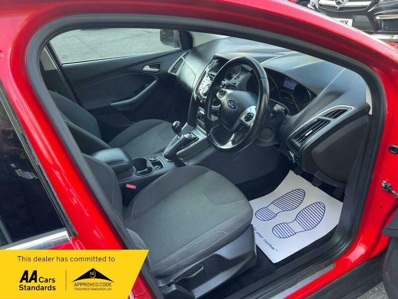2014 Ford Focus image 13