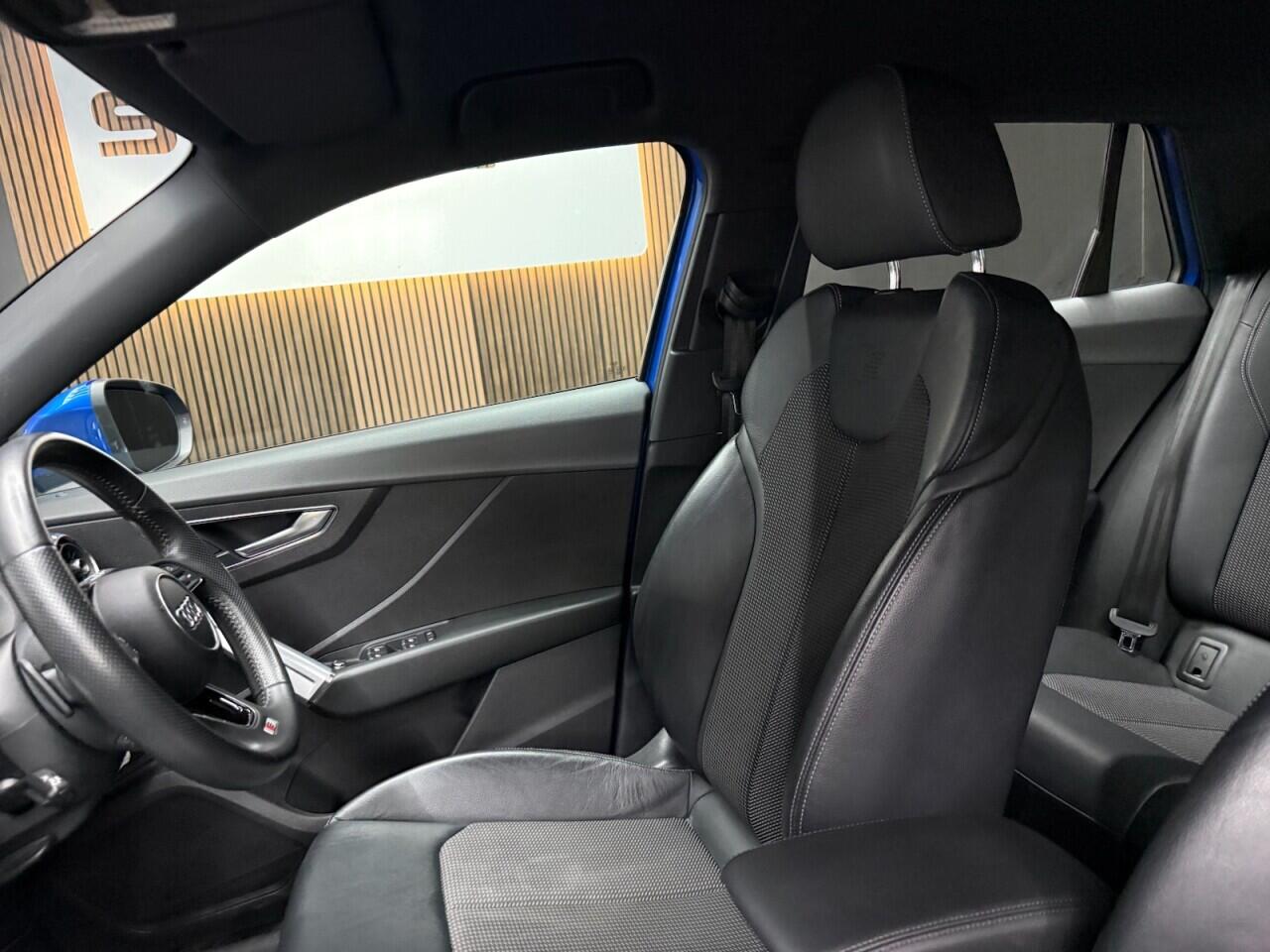 Audi Q2 view 30