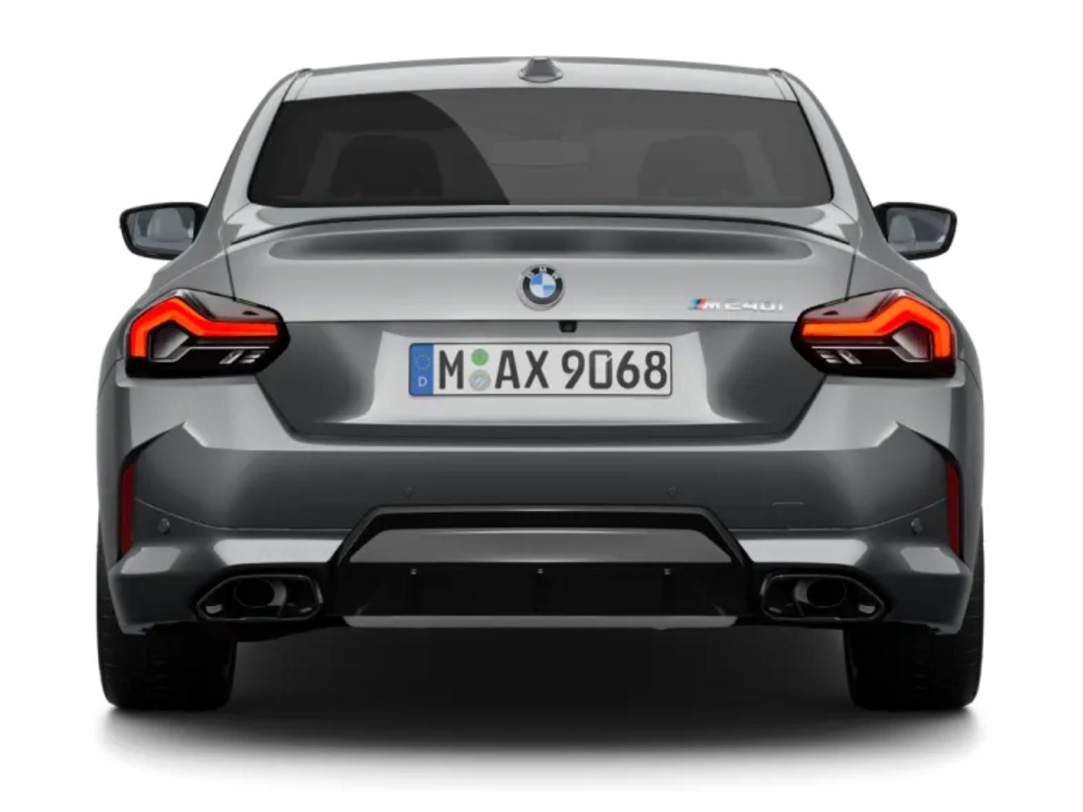 BMW 2 Series view 4
