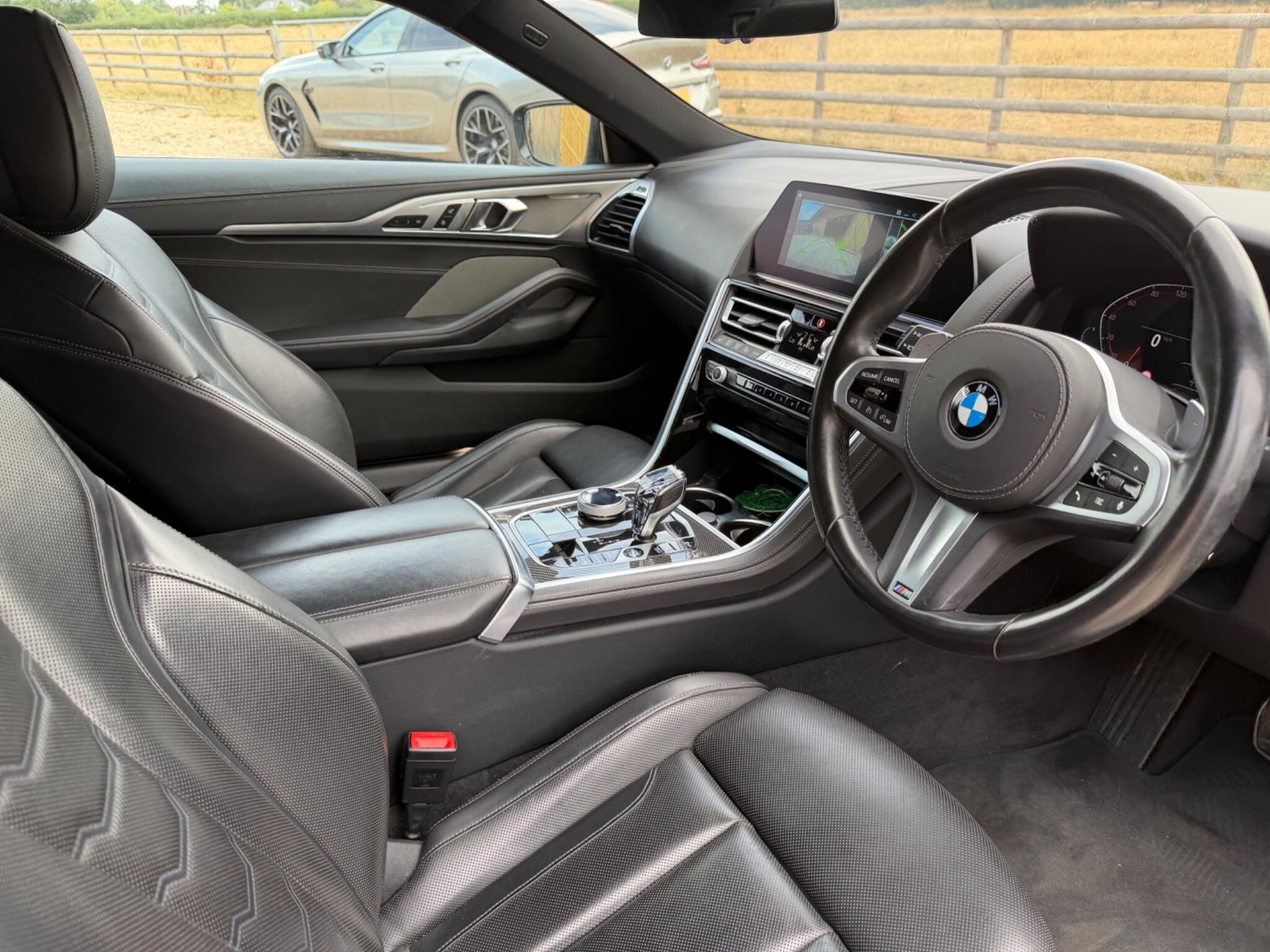 BMW 8 Series view 13