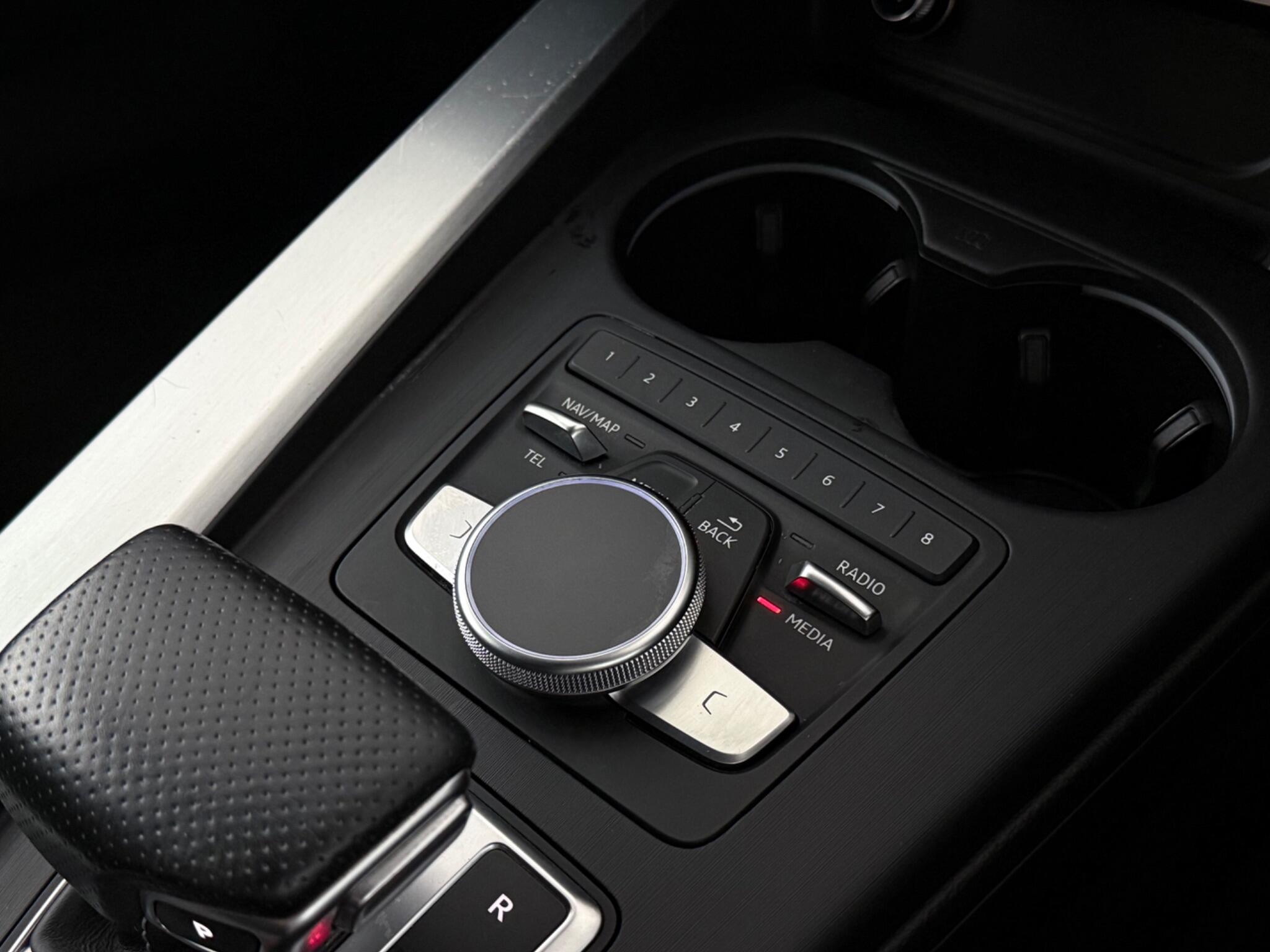 Audi A4 view 20
