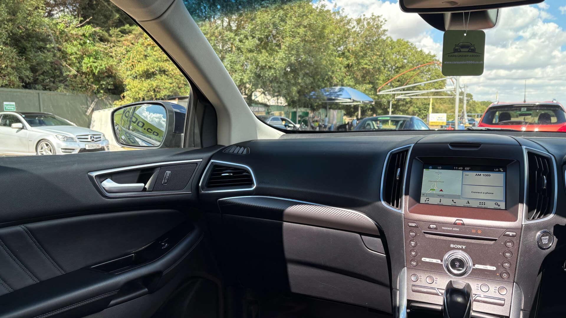 Ford Edge view 43
