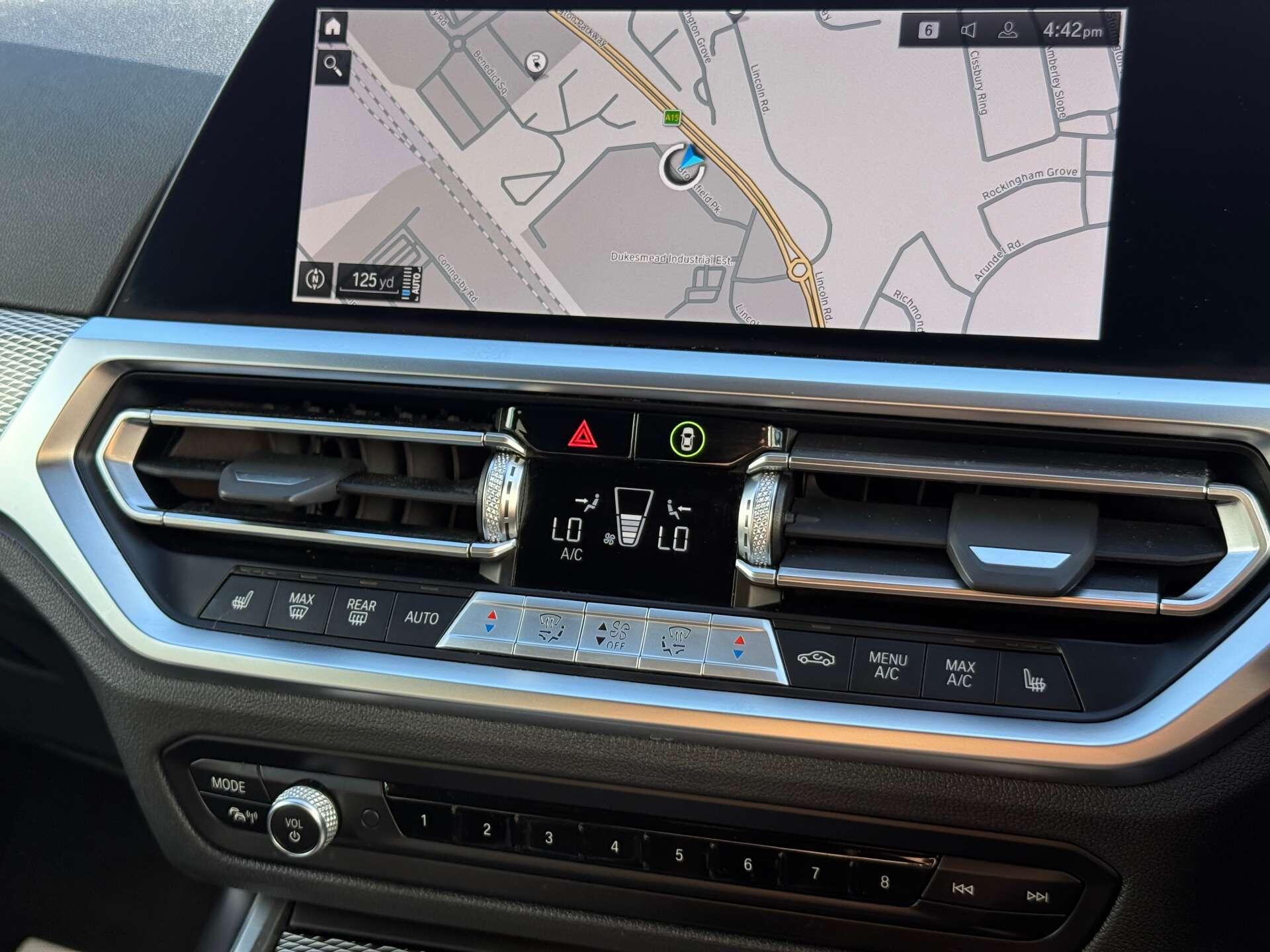 BMW 3 Series view 57