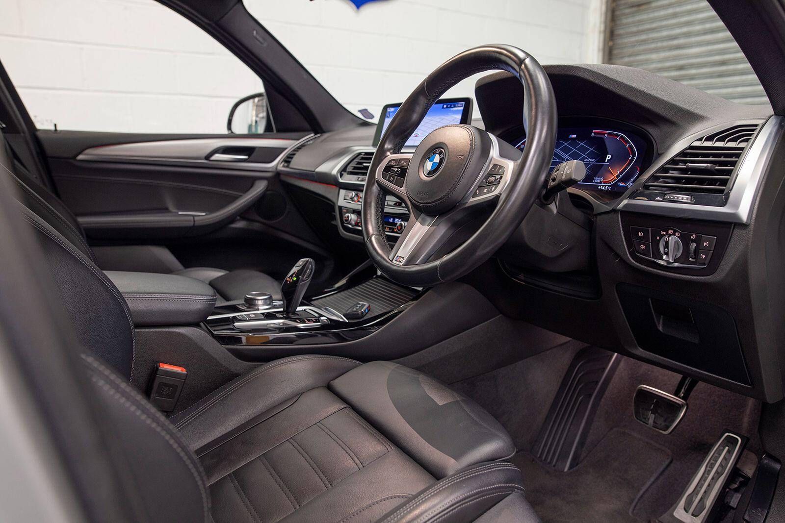 BMW X3 view 13