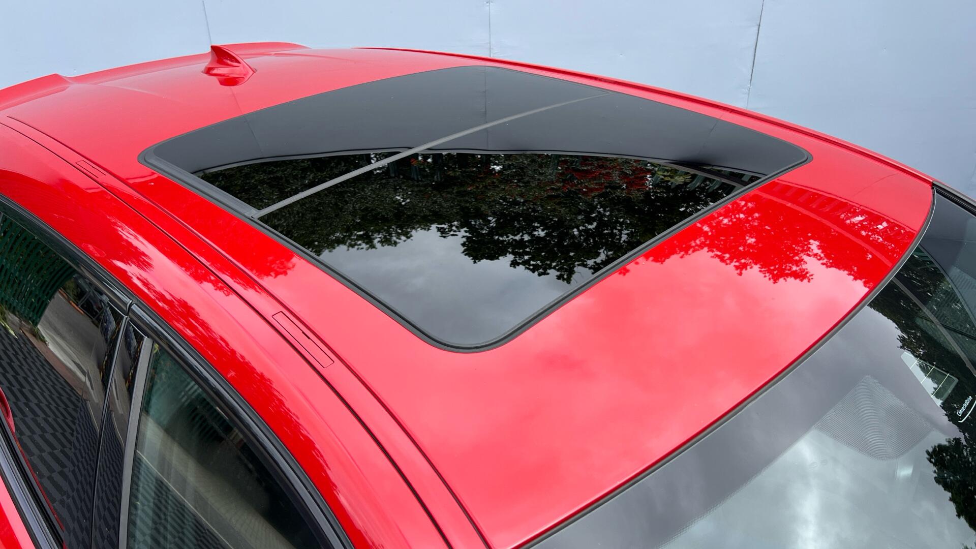 BMW 1 Series view 21