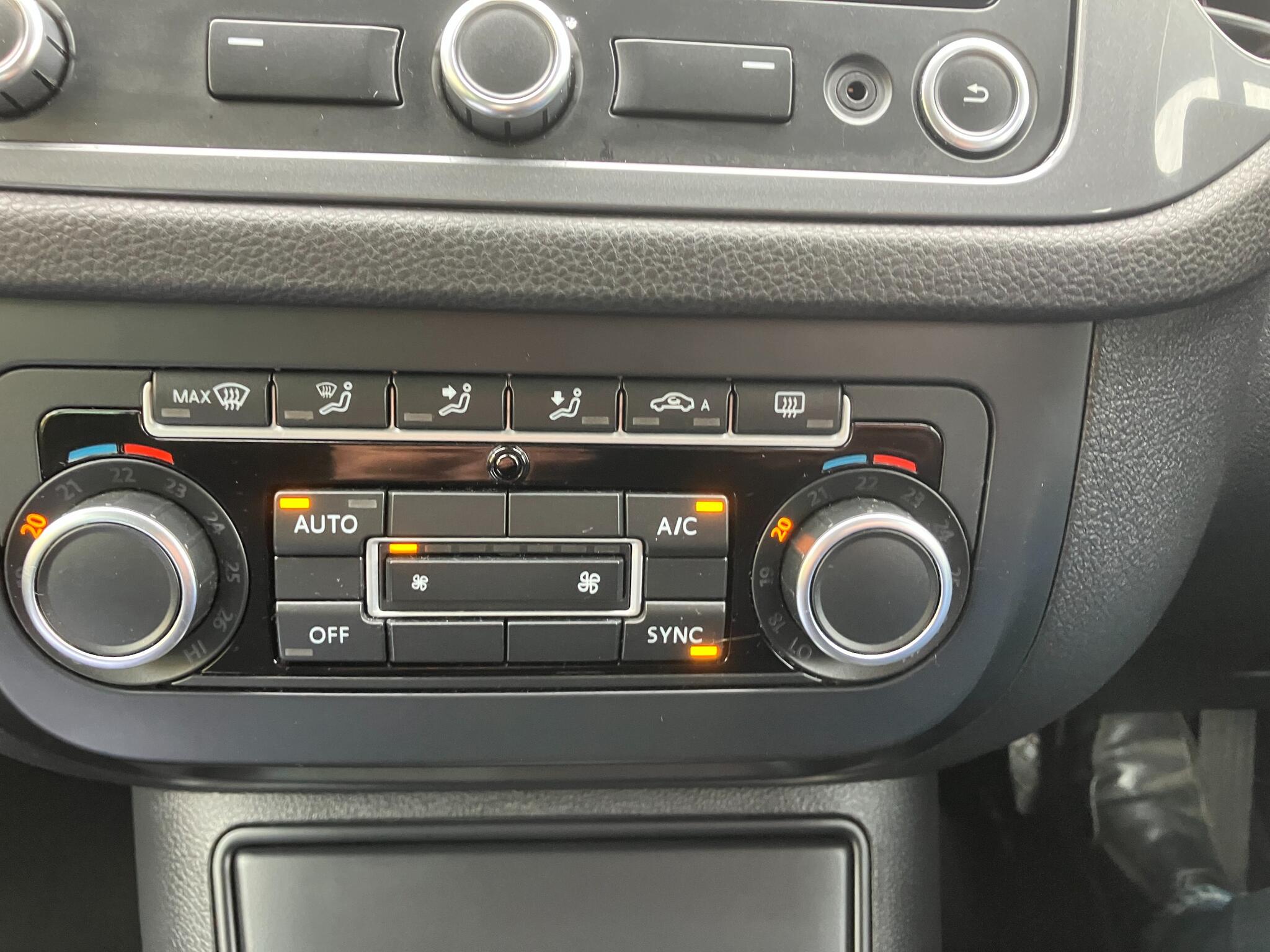 Volkswagen Tiguan view 28