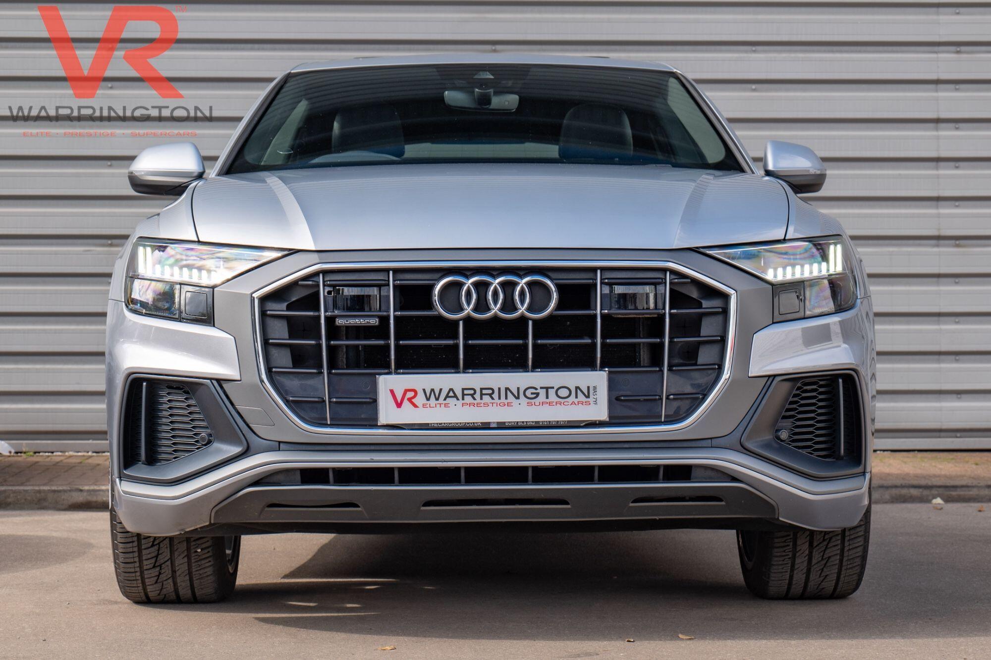 Audi Q8 view 5