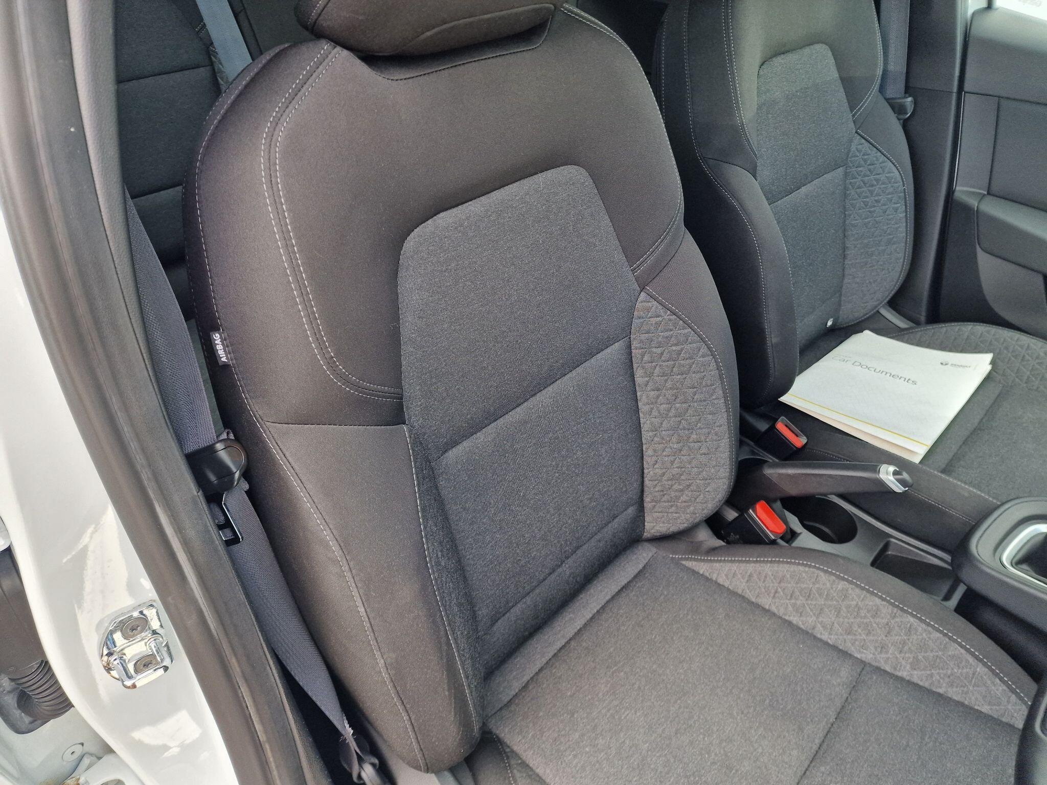 Renault Clio view 28