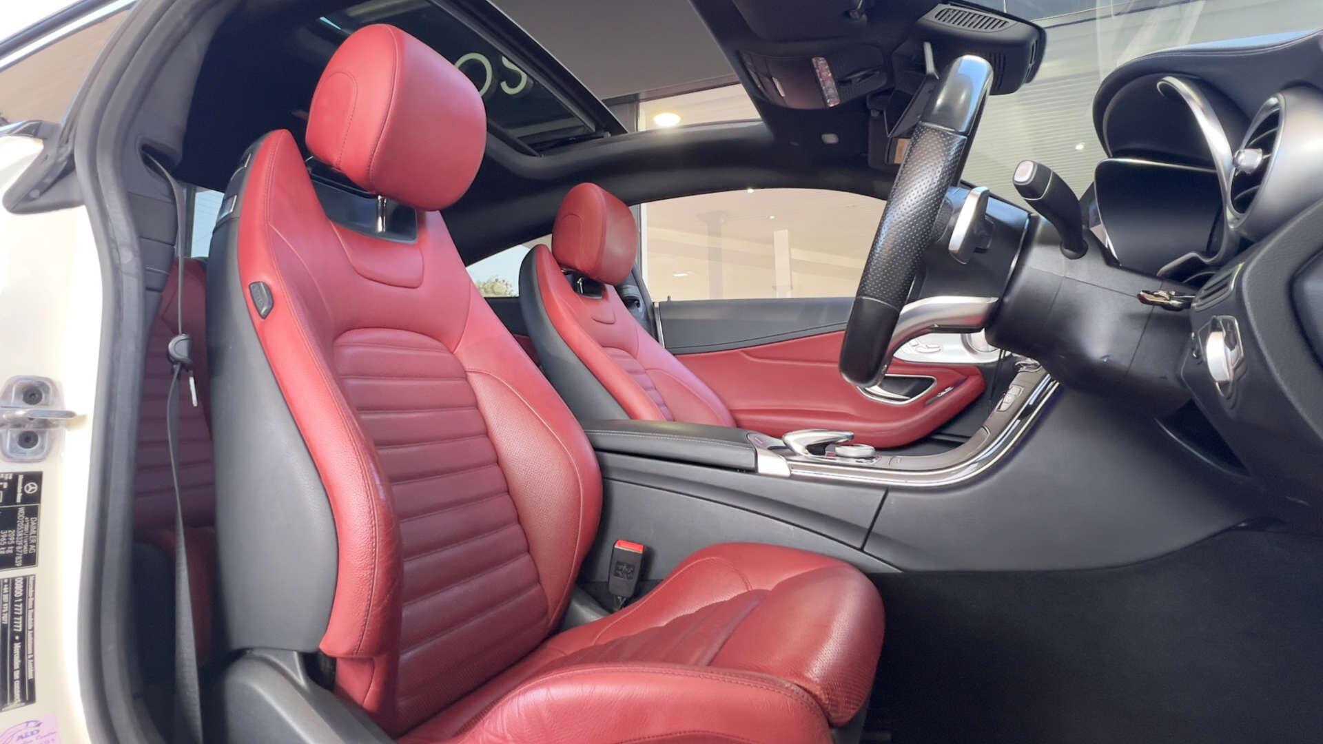 Mercedes-Benz C-Class view 39