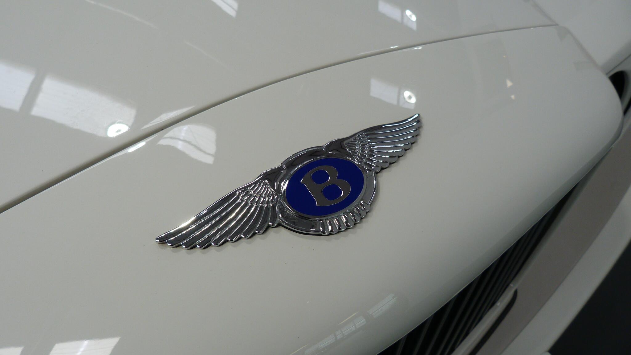 Bentley Azure view 33