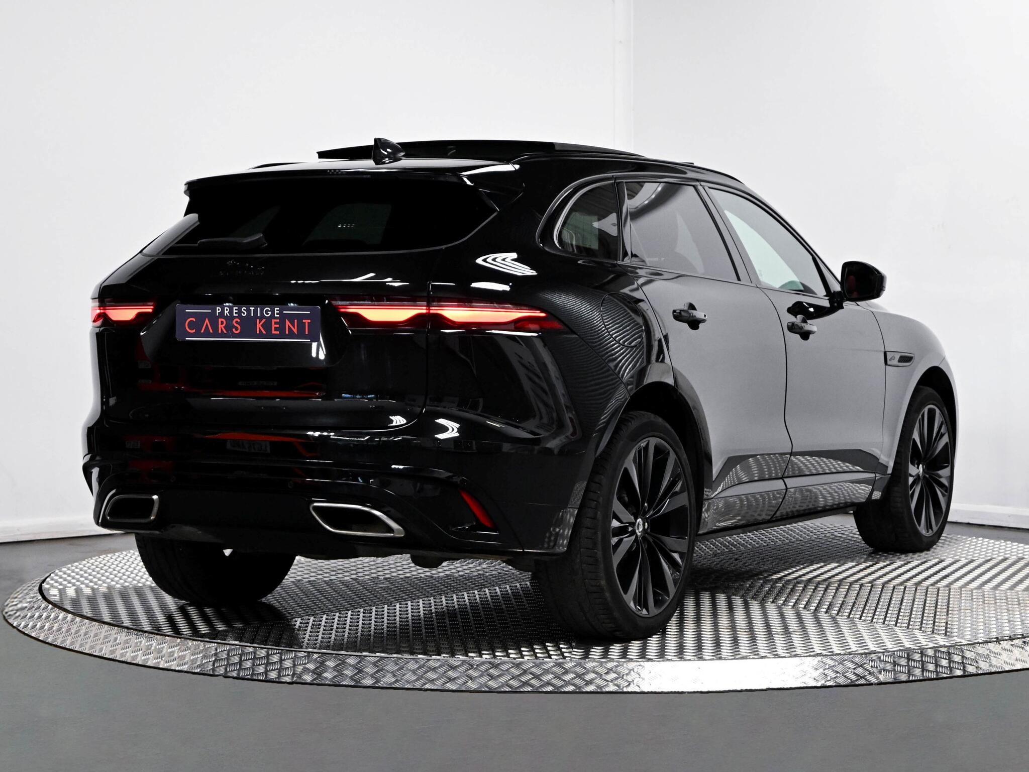 Jaguar F-Pace view 27