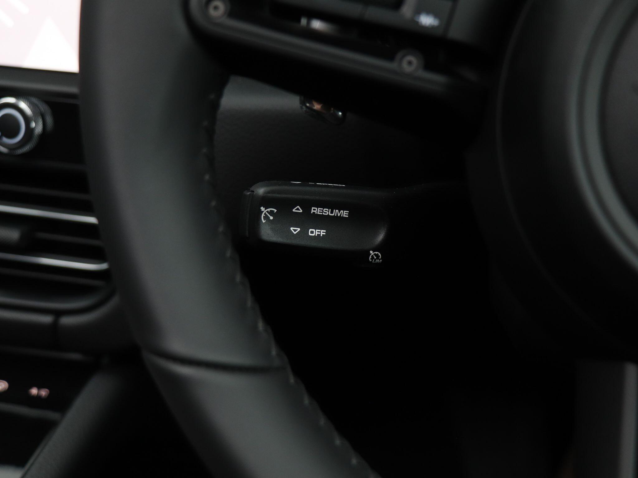 Porsche Macan view 60