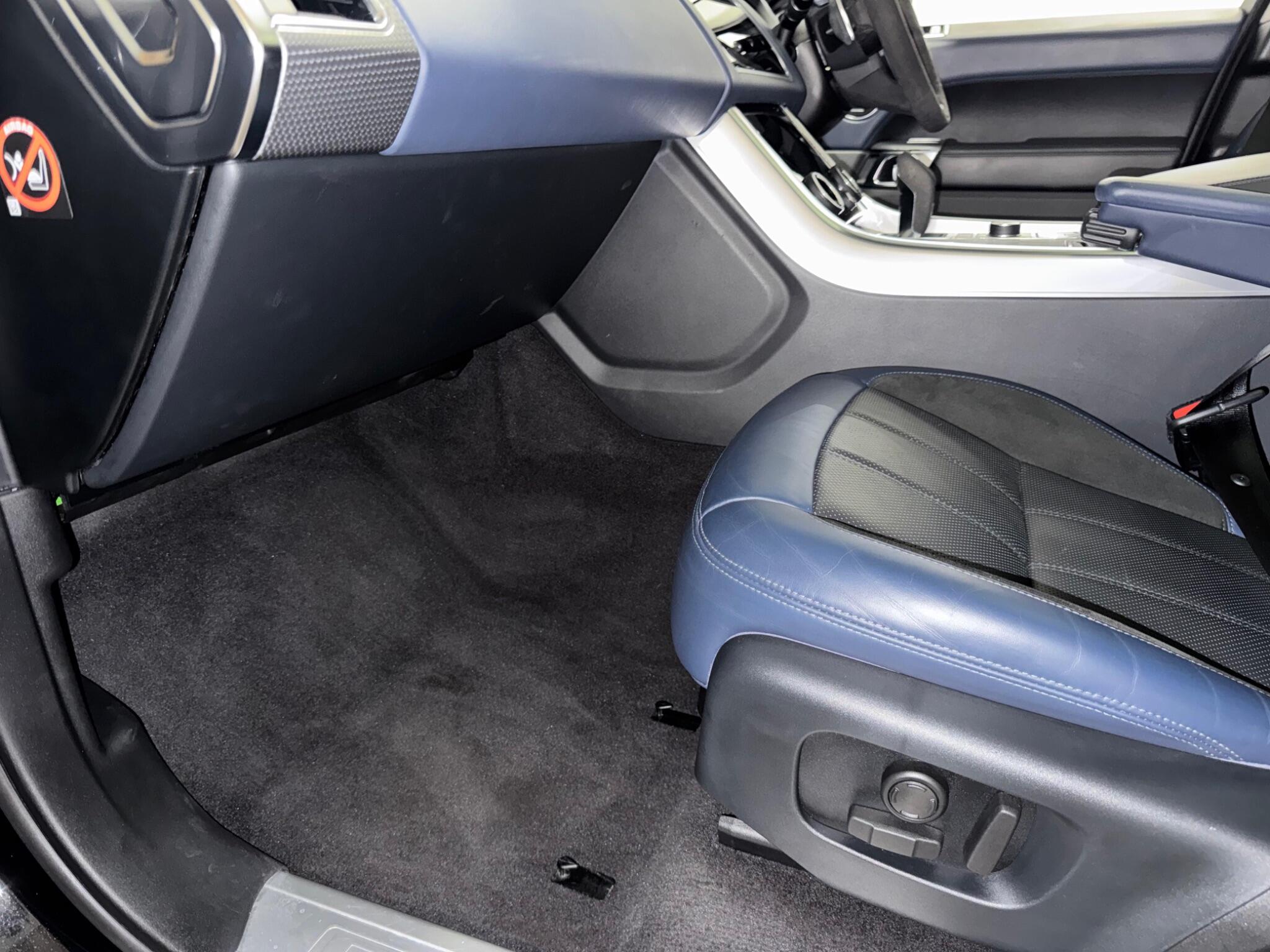 Land Rover Range Rover Sport view 17