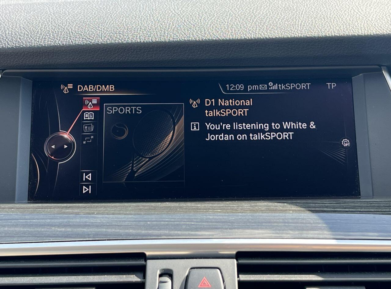 BMW 5 Series view 58