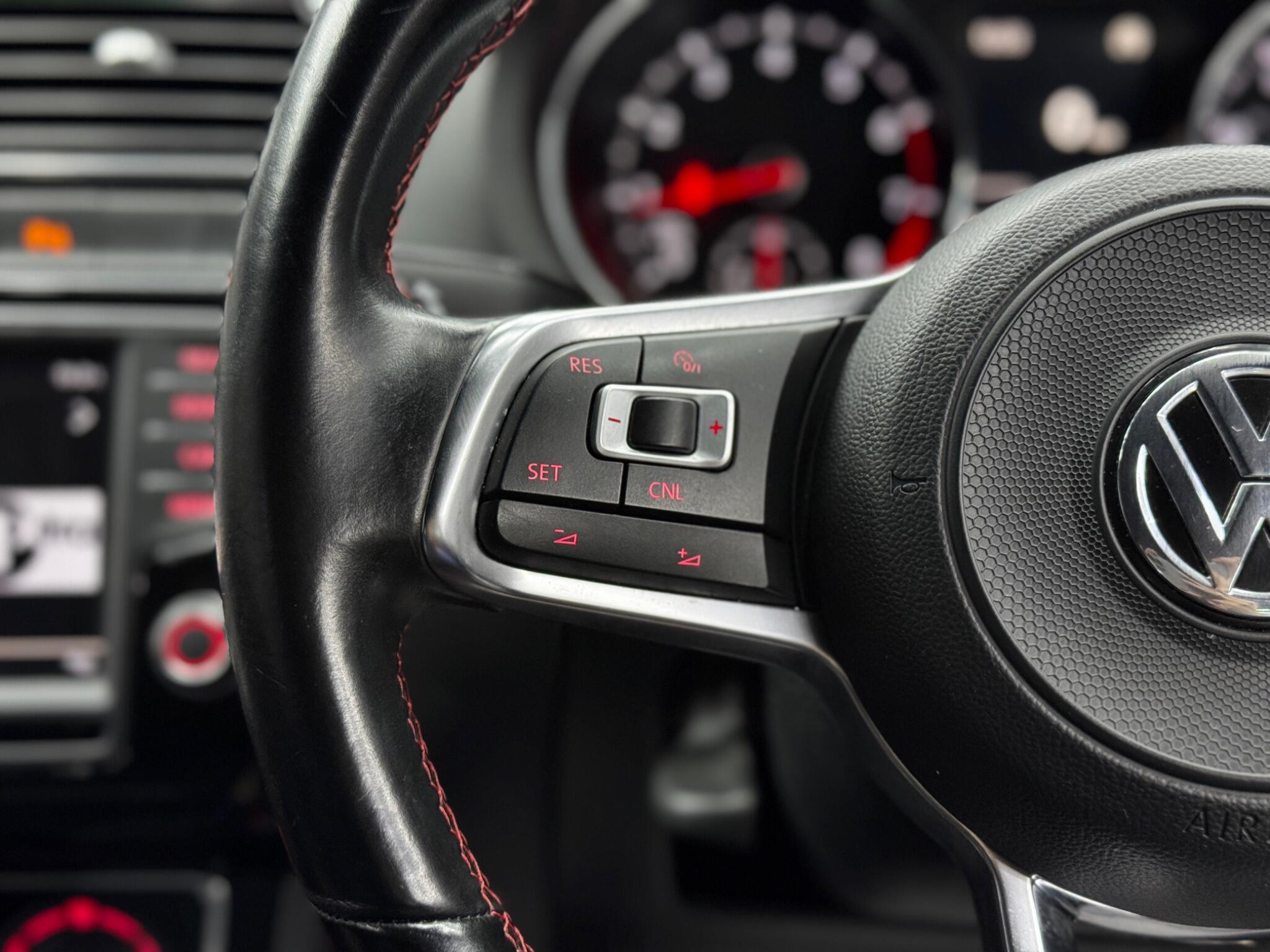 Volkswagen Polo view 19