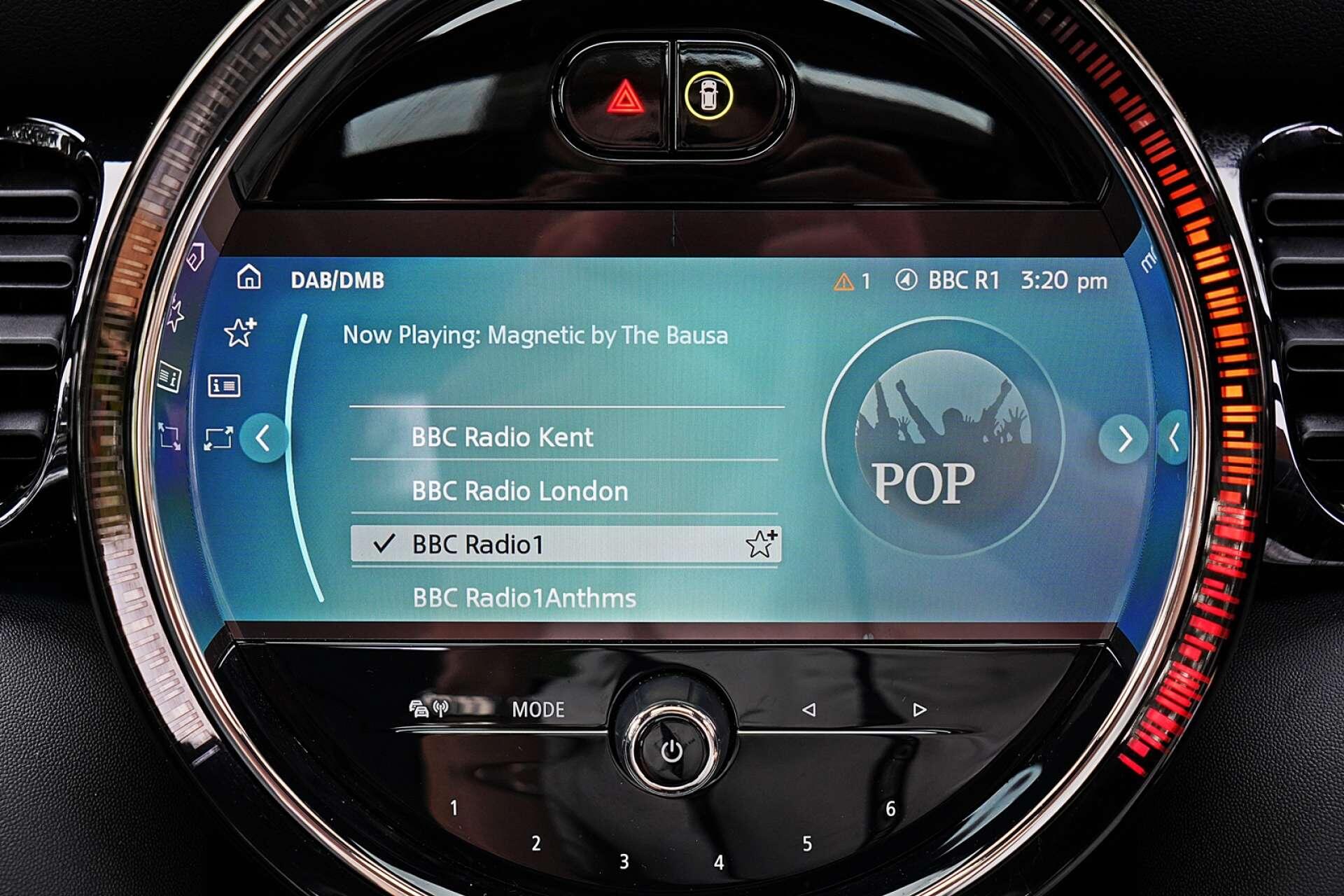 Mini Hatch view 23