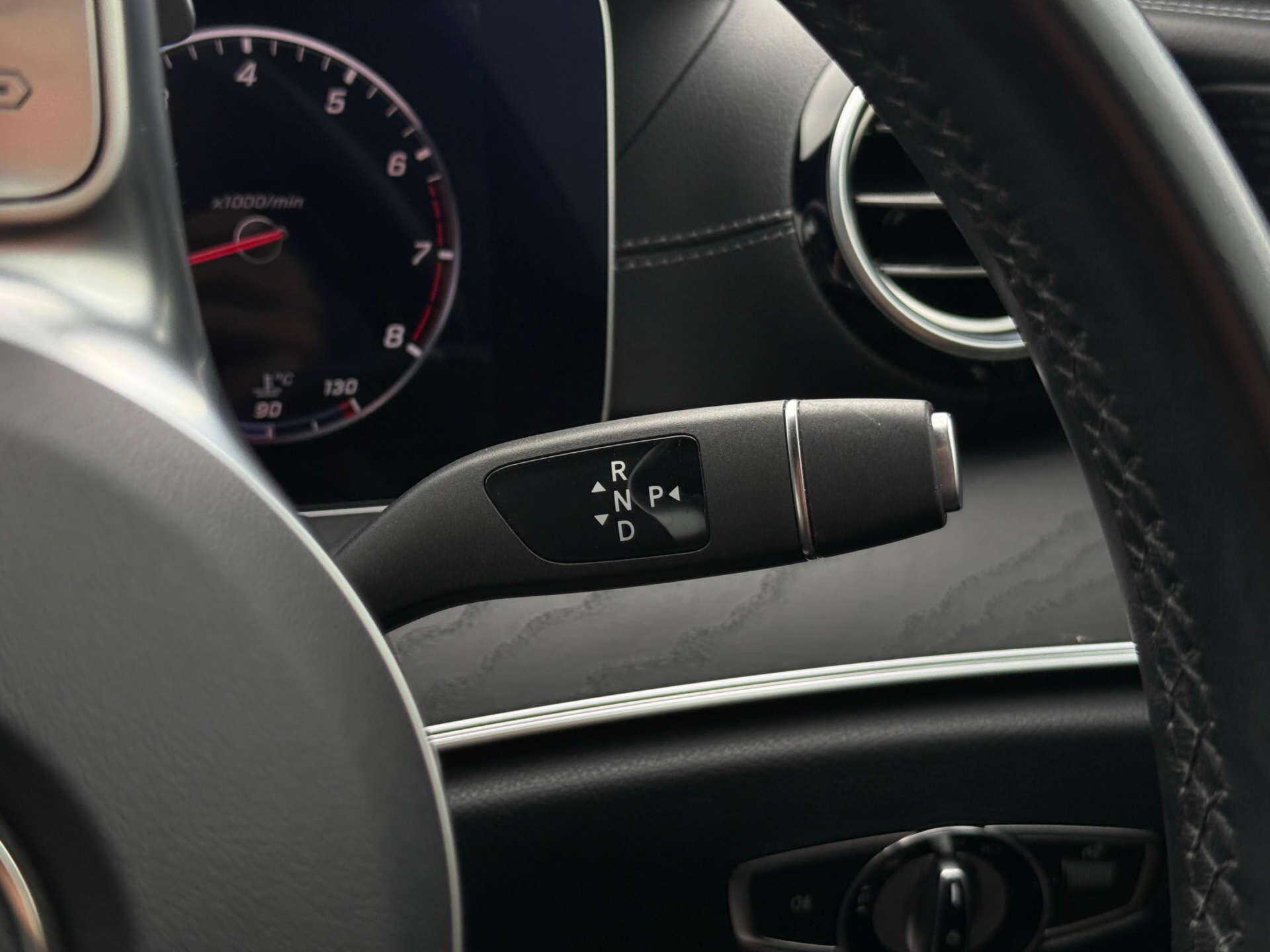 Mercedes-Benz E Class view 58