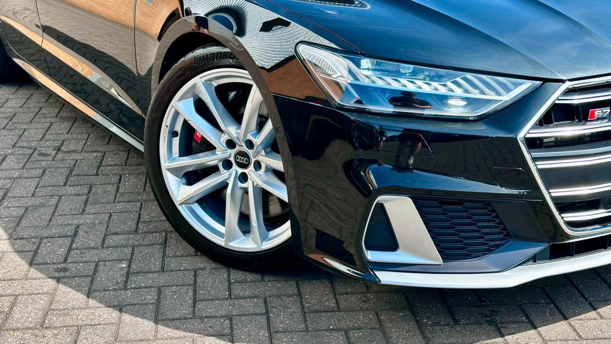 Audi Audi S7 view 3